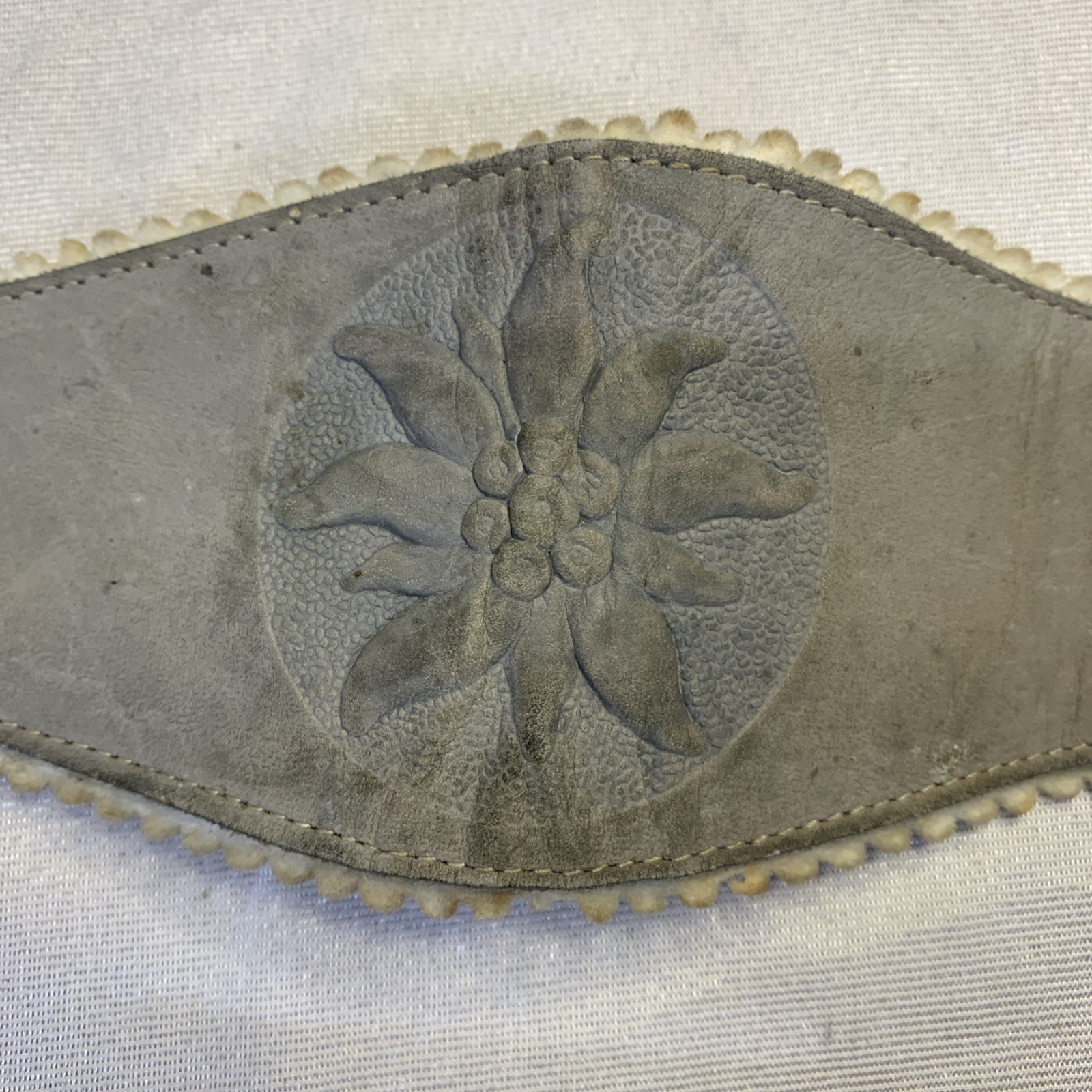 Vintage Austrian Lederhosen Heichlinger 32 Waist Suspenders Breast Plate