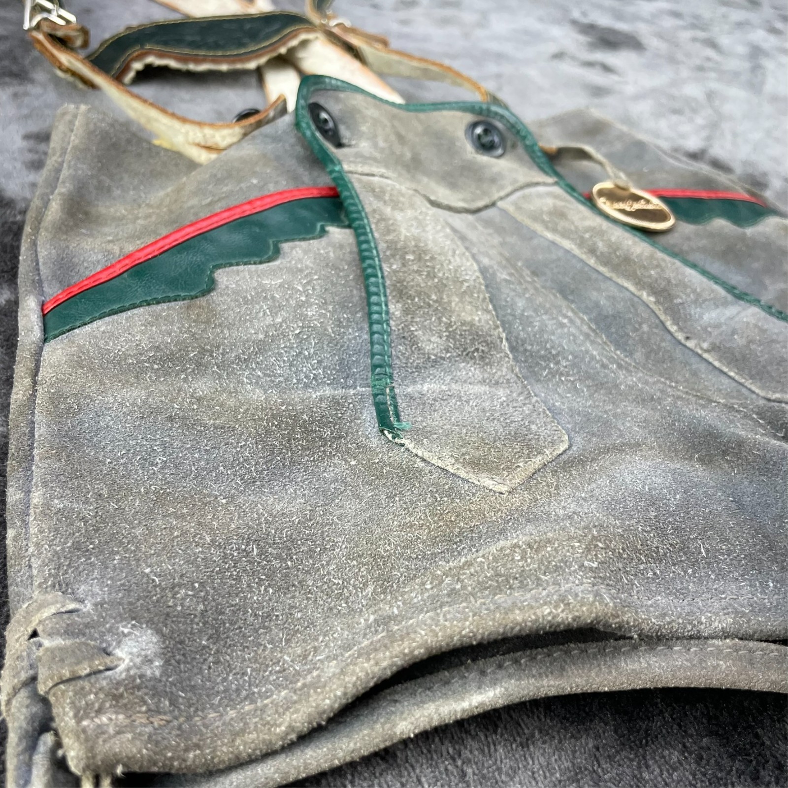 VTG BERGFREUND German Lederhosen Oktoberfest Boy’s Suede Shorts w/Suspenders