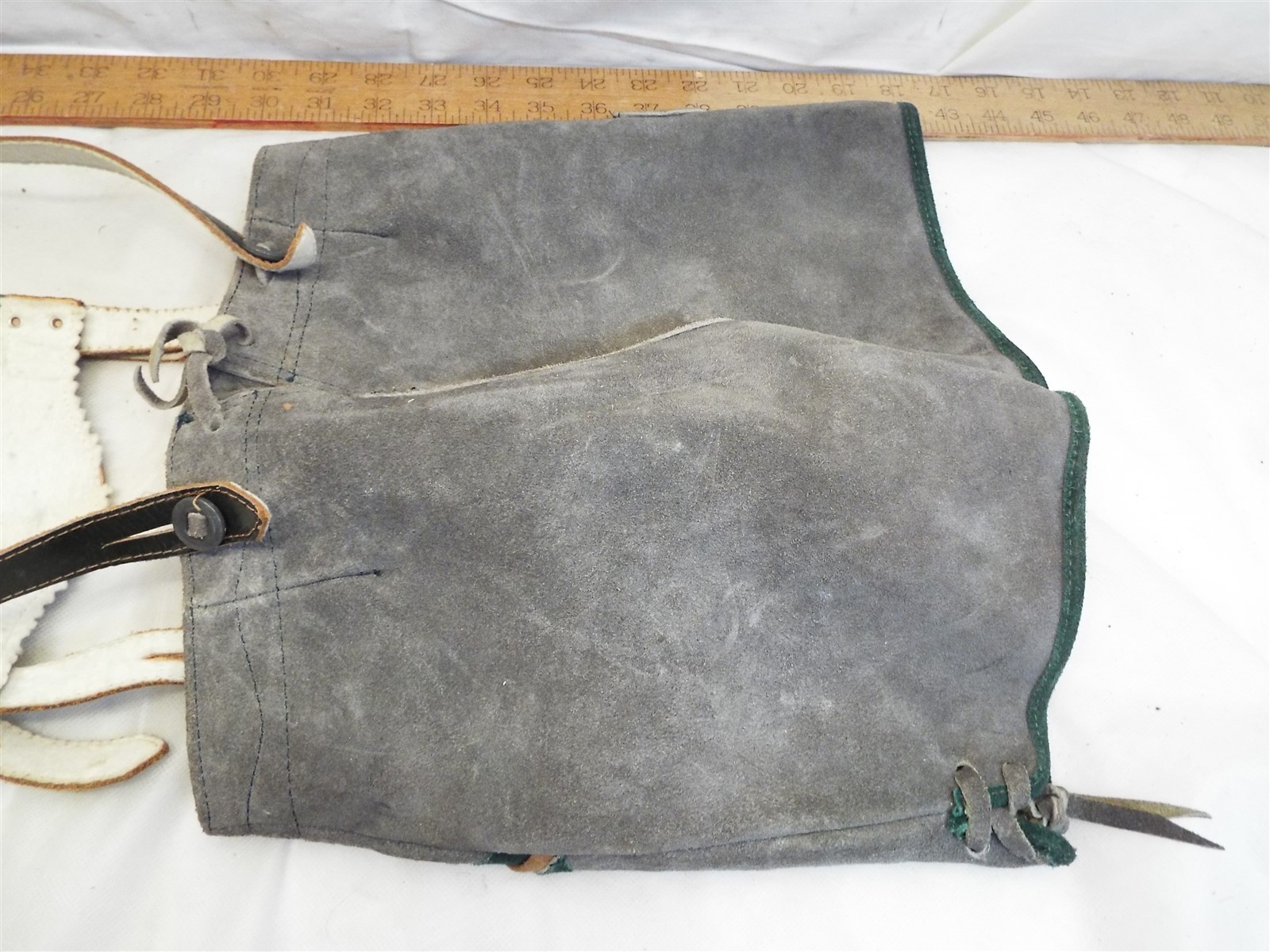 Pair Vintage Child’s Lederhosen German Bavarian Leather Shorts Suspenders Boys