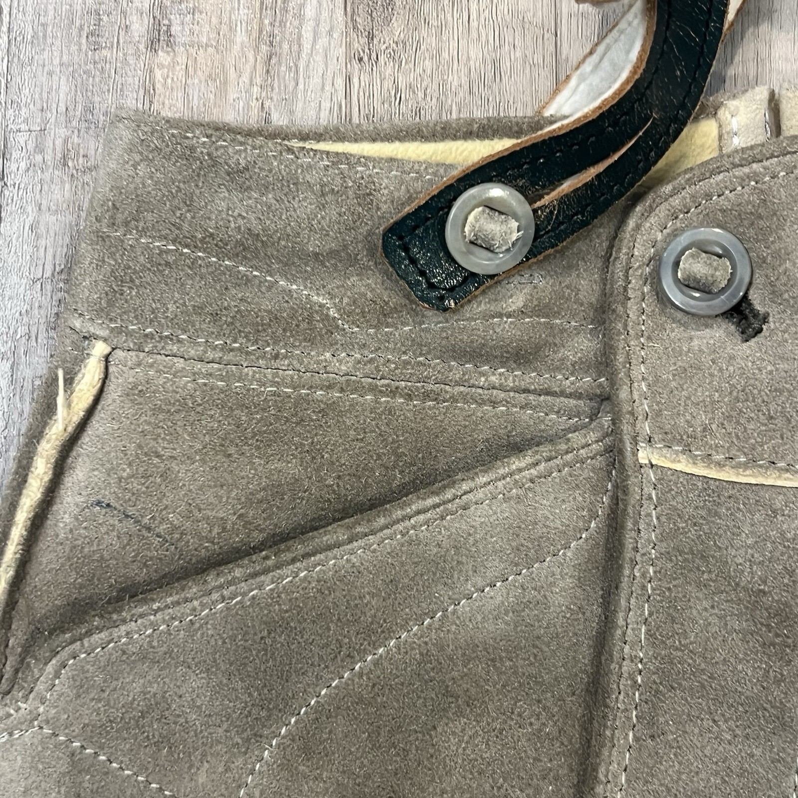 Vintage Marke Bergfreund Lederhosen Grey Suede Leather Shorts Suspenders Size 27