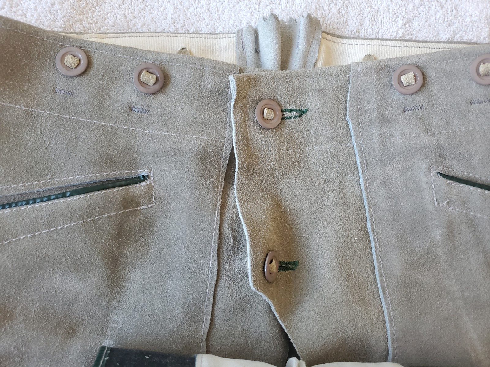 Vtg 70’s Authentic Lederhosen Gray-Green Shorts Suede Leather 30″Waist Edelweiss