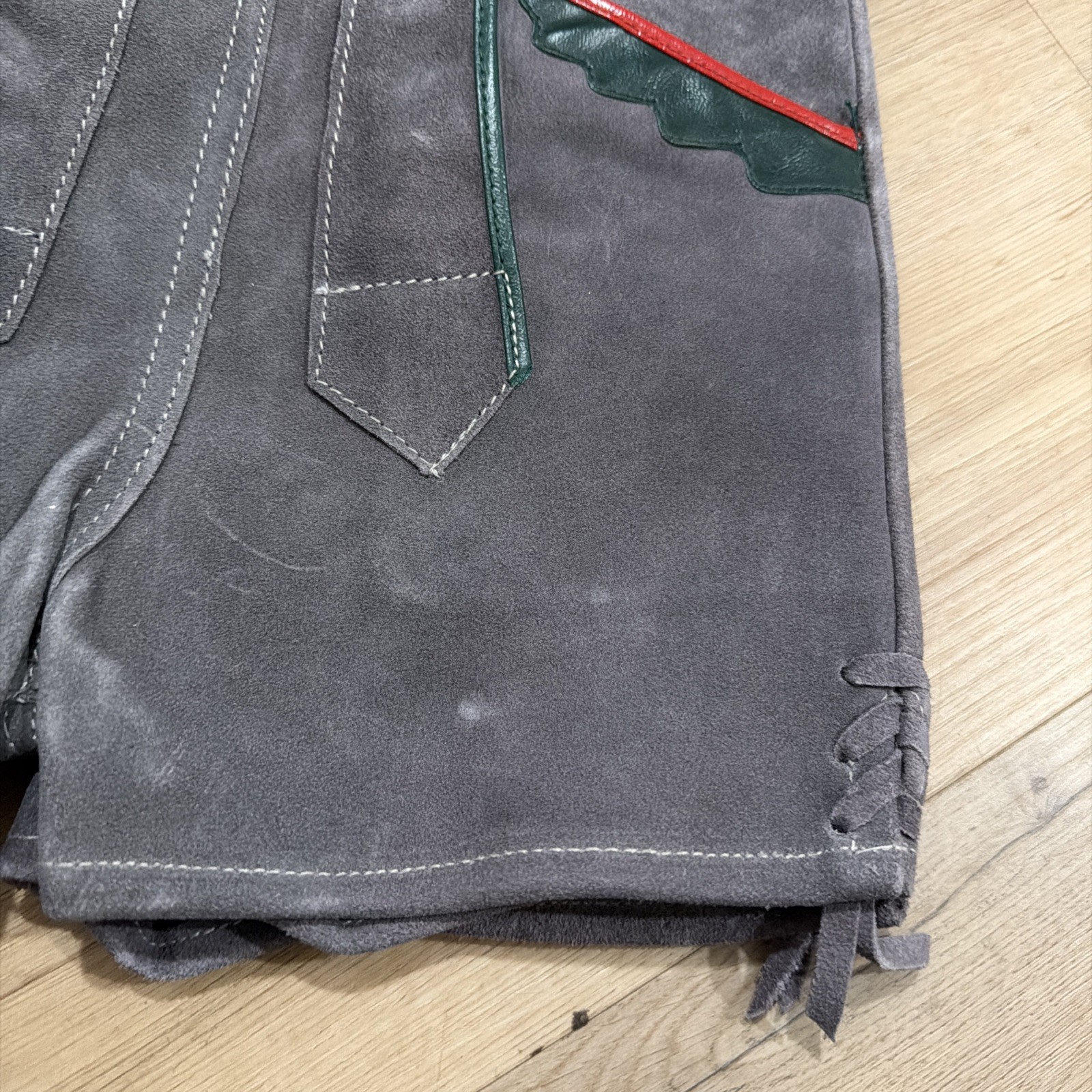 VINTAGE GERMAN LEDERHOSEN GRAY SUEDE LEATHER OKTOBERFEST FESTIVAL Childrens