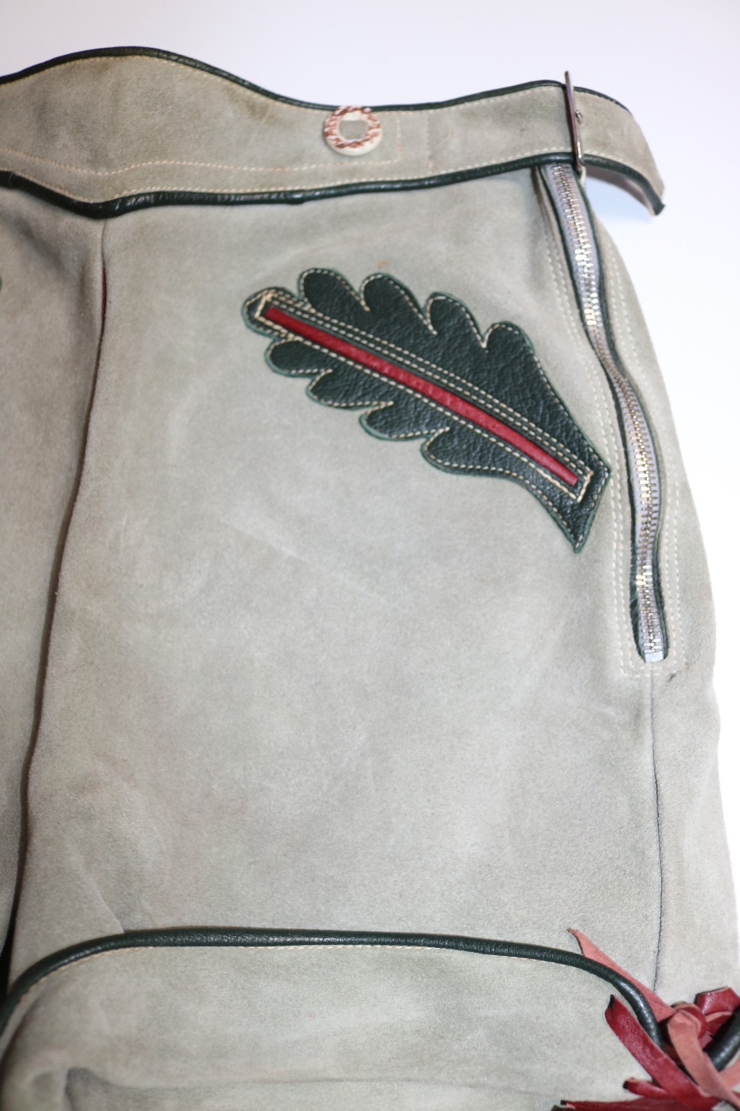 Vintage Lederhosen Leather Shorts Bavarian 25″ Waist – Adjustable