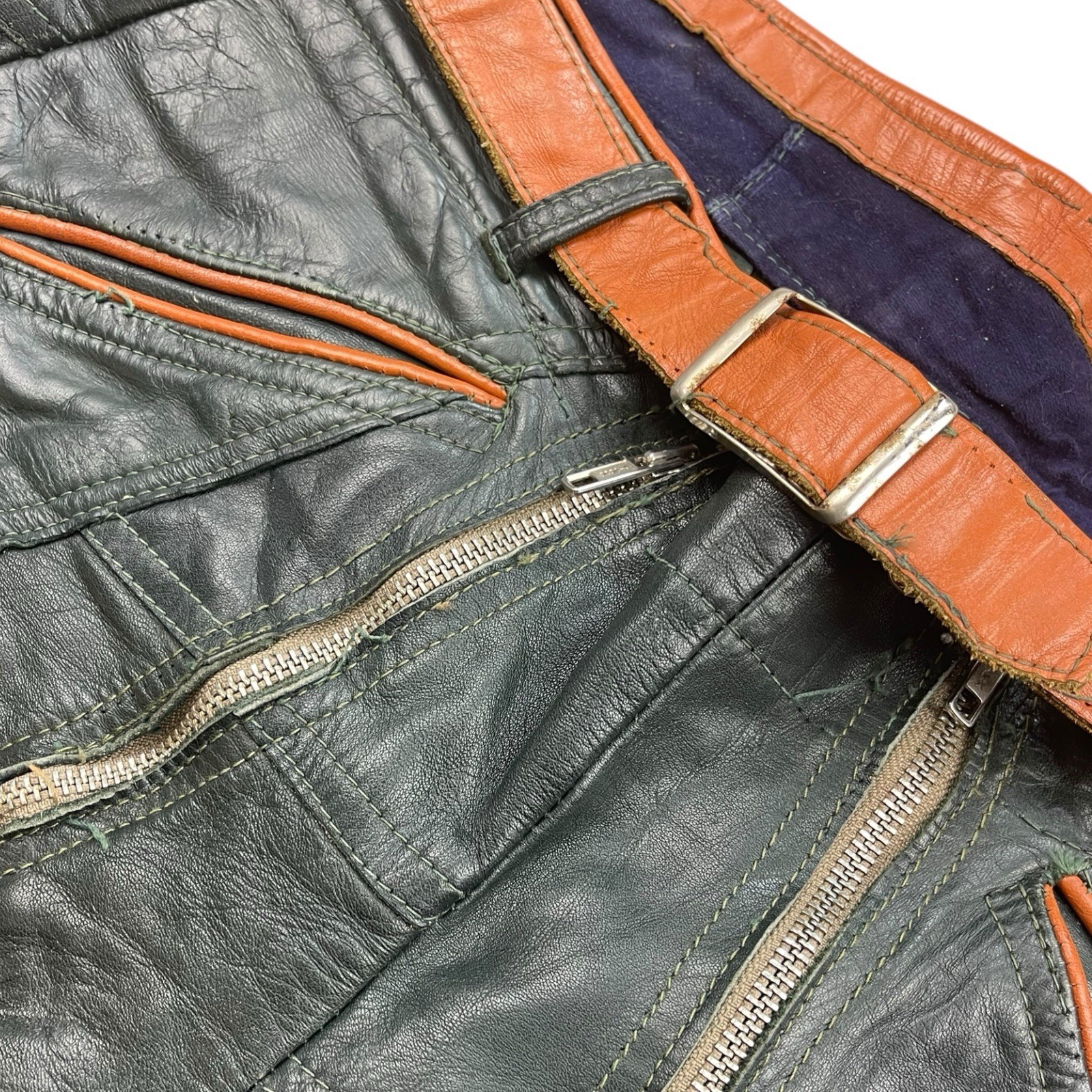 Short leather trousers – green + brown size S/M cotton 43cm vintage smooth zip 70s