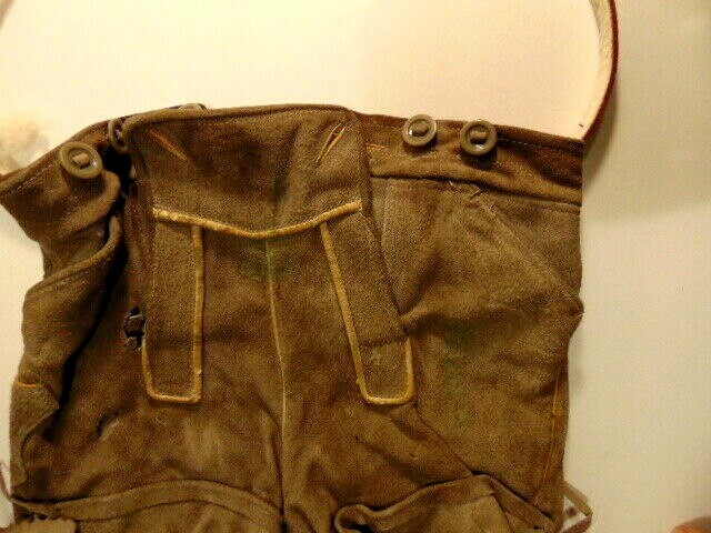 vintage small lederhosen (leather child’s shorts)