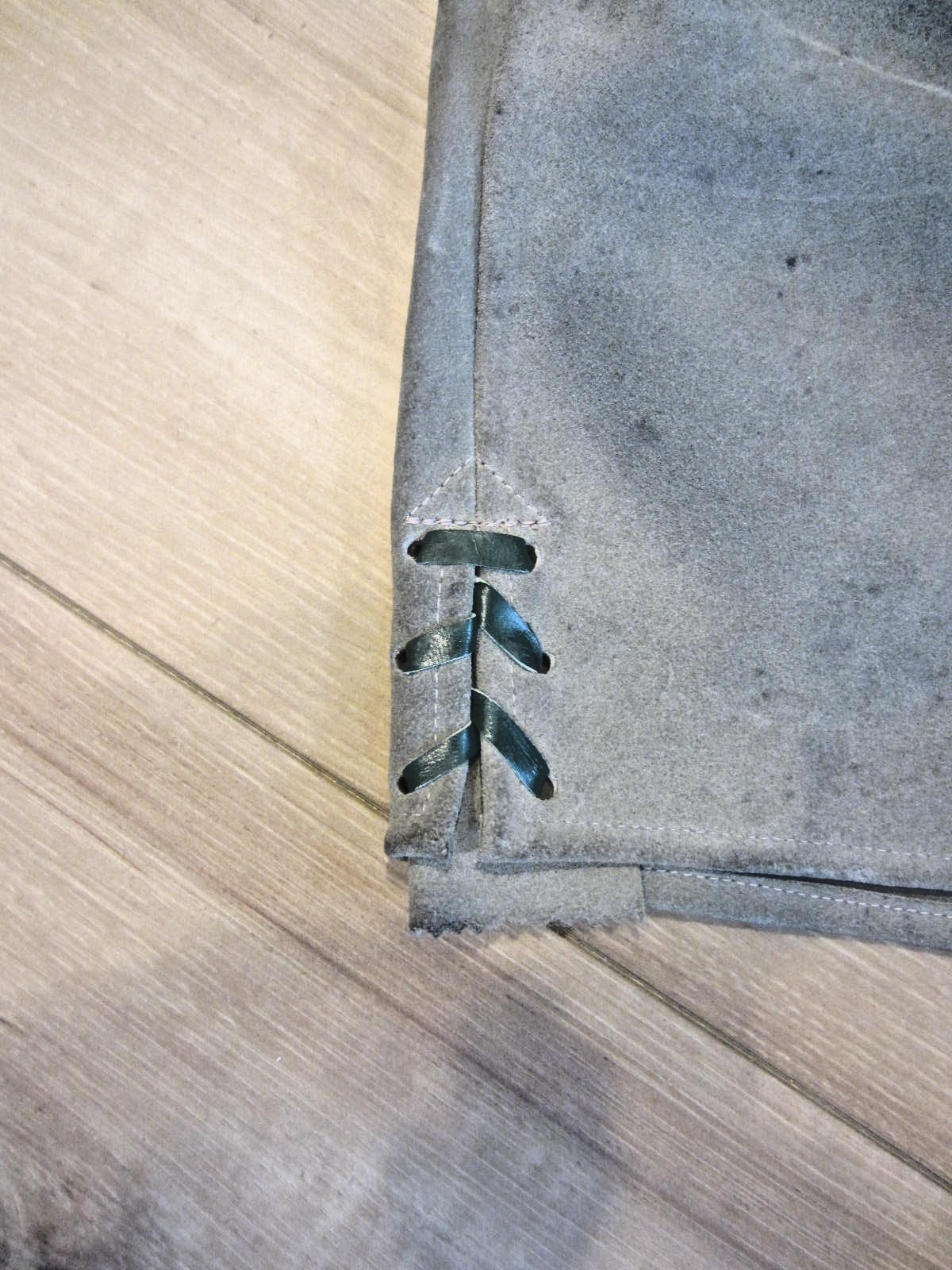 Genuine Leather Authentic Men Boys German Liederhosen 30″ w Suspenders