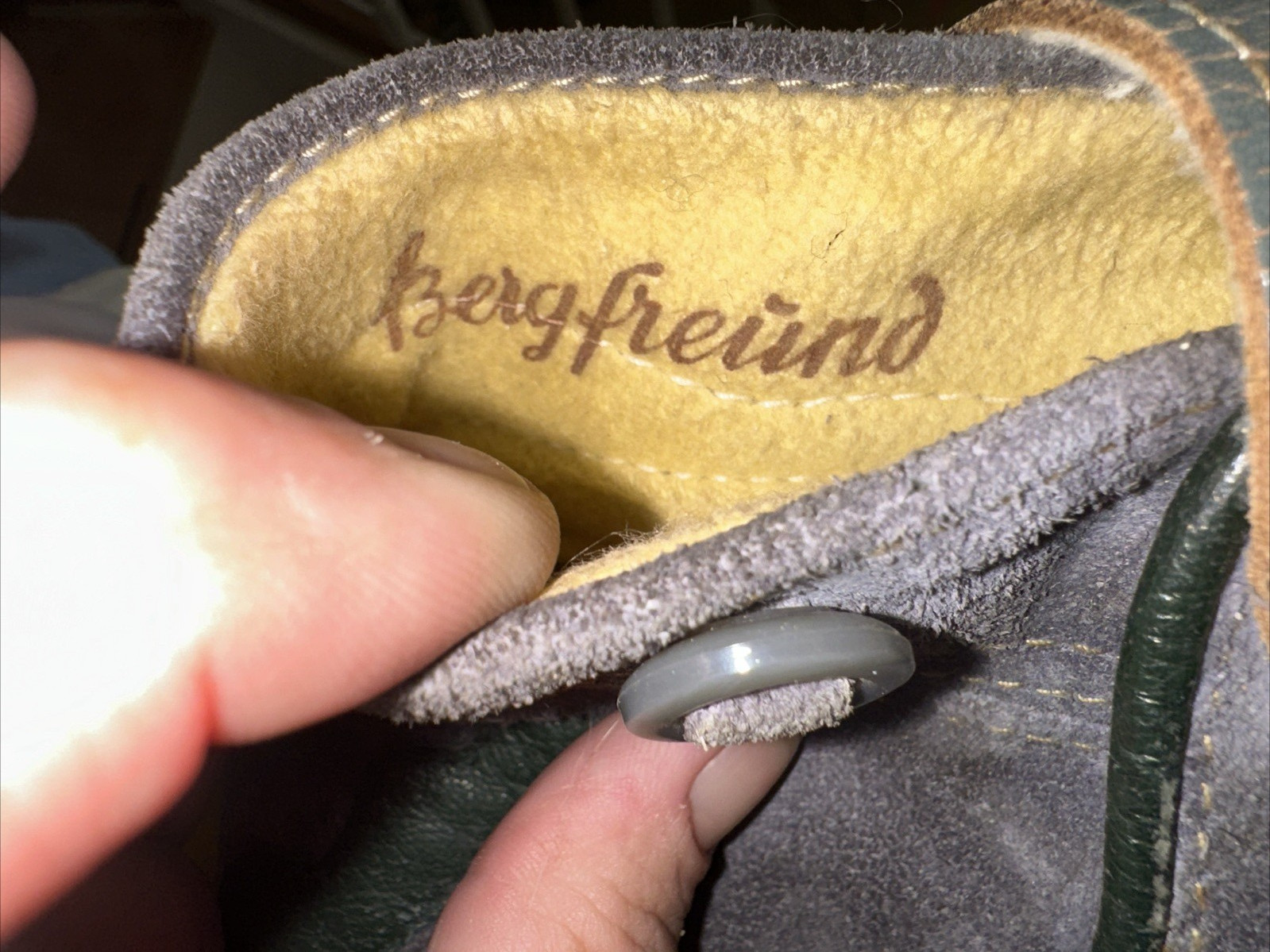 Vintage 1960s Bergfreund Boys Lederhosen Elk Leather German Shorts Sz 1 11″x9″