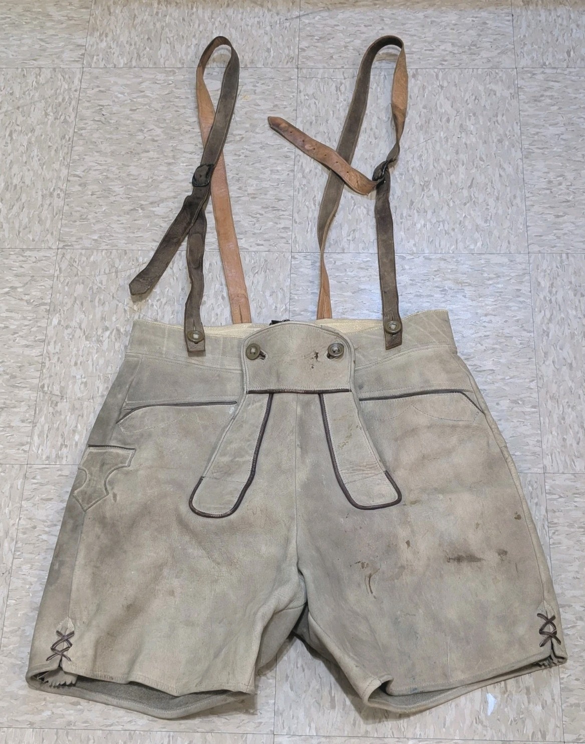 German Lederhosen Men 32 With Suspenders Grey Suede Leather Shorts