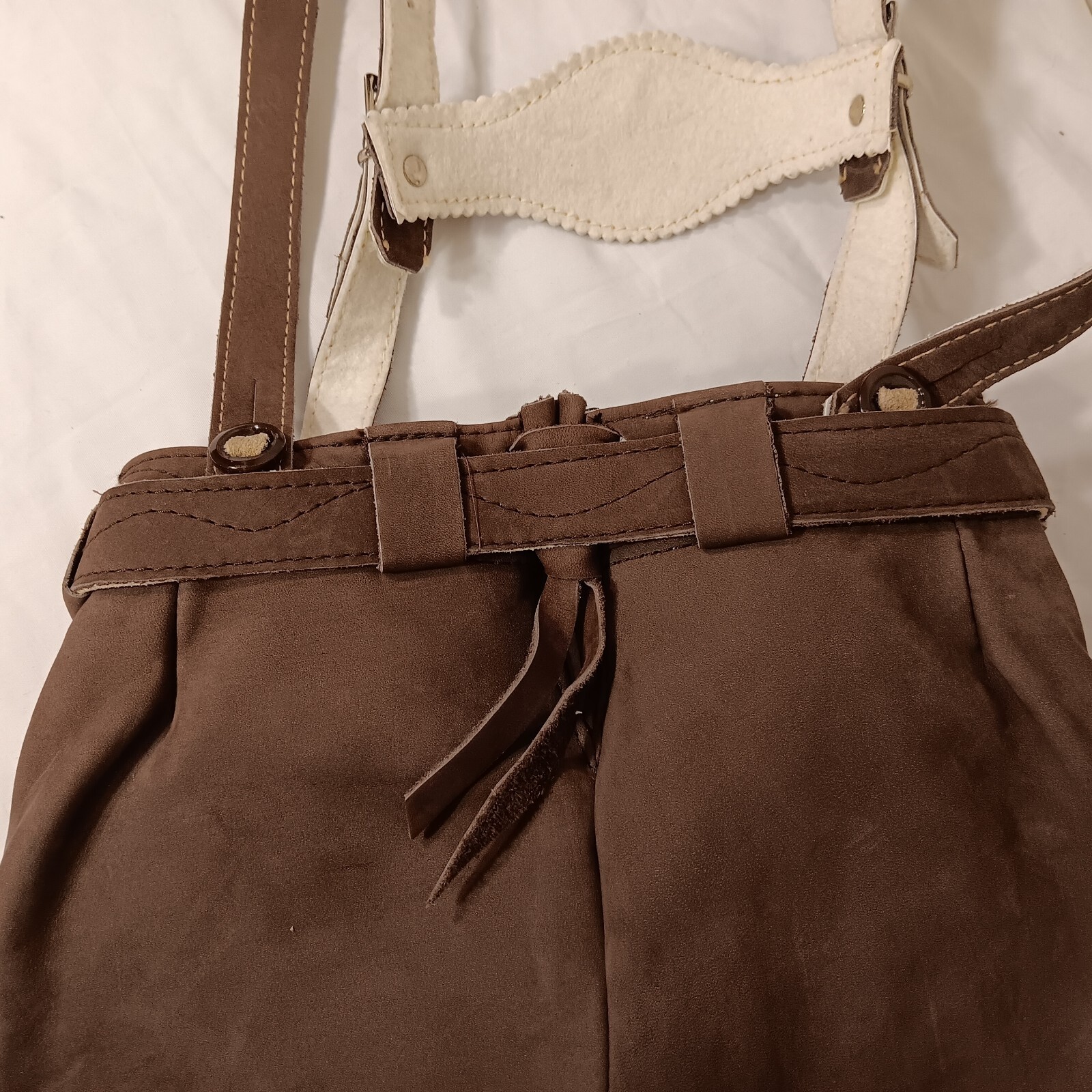 VINTAGE BECKERT MODELL Youth Suede/ Leather. German/Bavarian Lederhosen