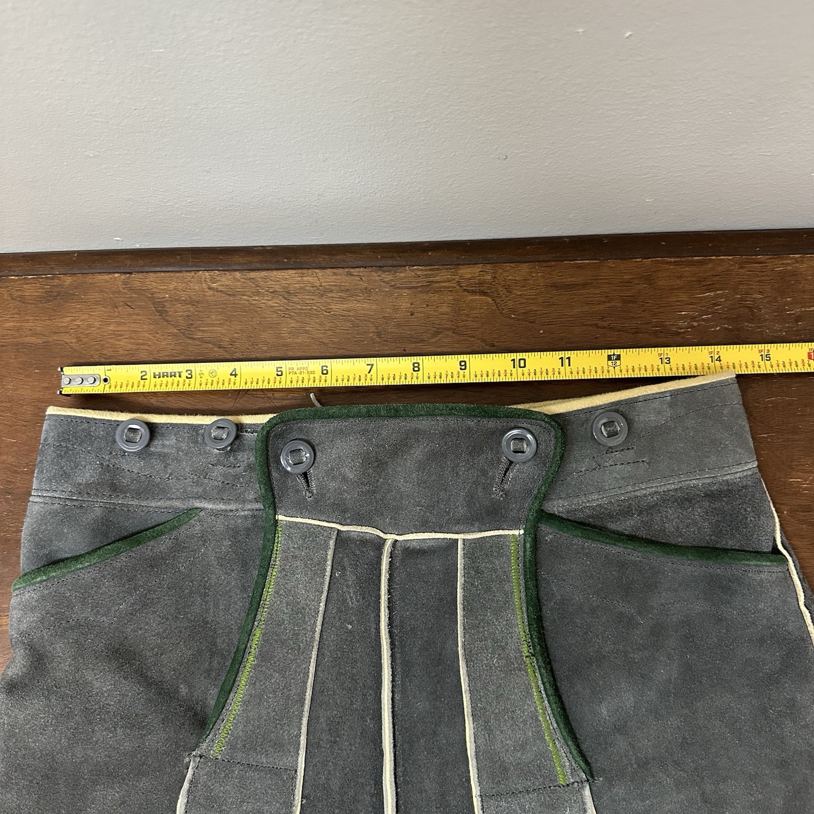 Authentic Vintage Lederhosen Oktoberfest Suede Leather Shorts 29″ Waist