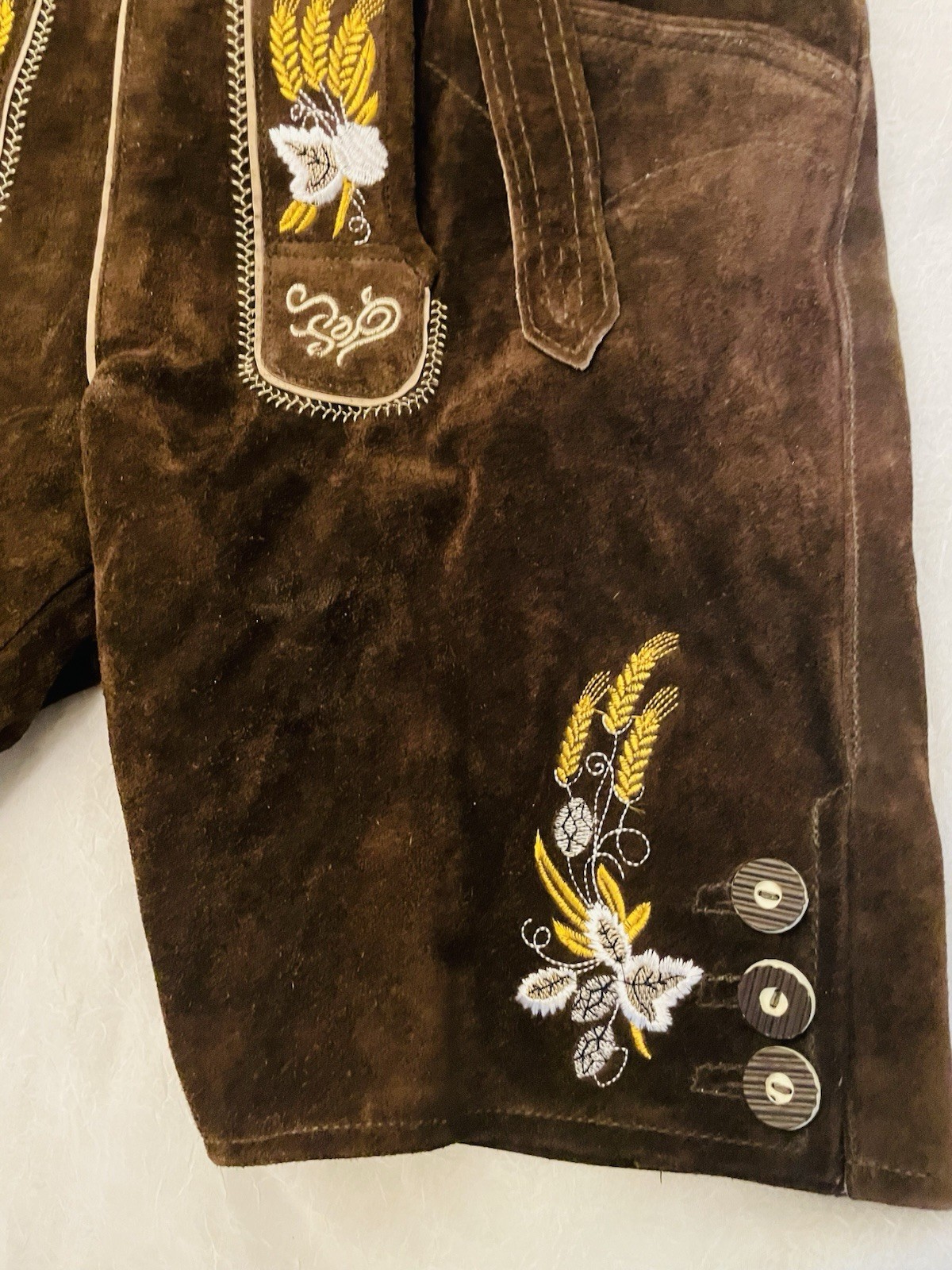 Oktoberfest Lederhosen – Authentic Bavarian Lederhosen-Suede Leather US 36 EU 52