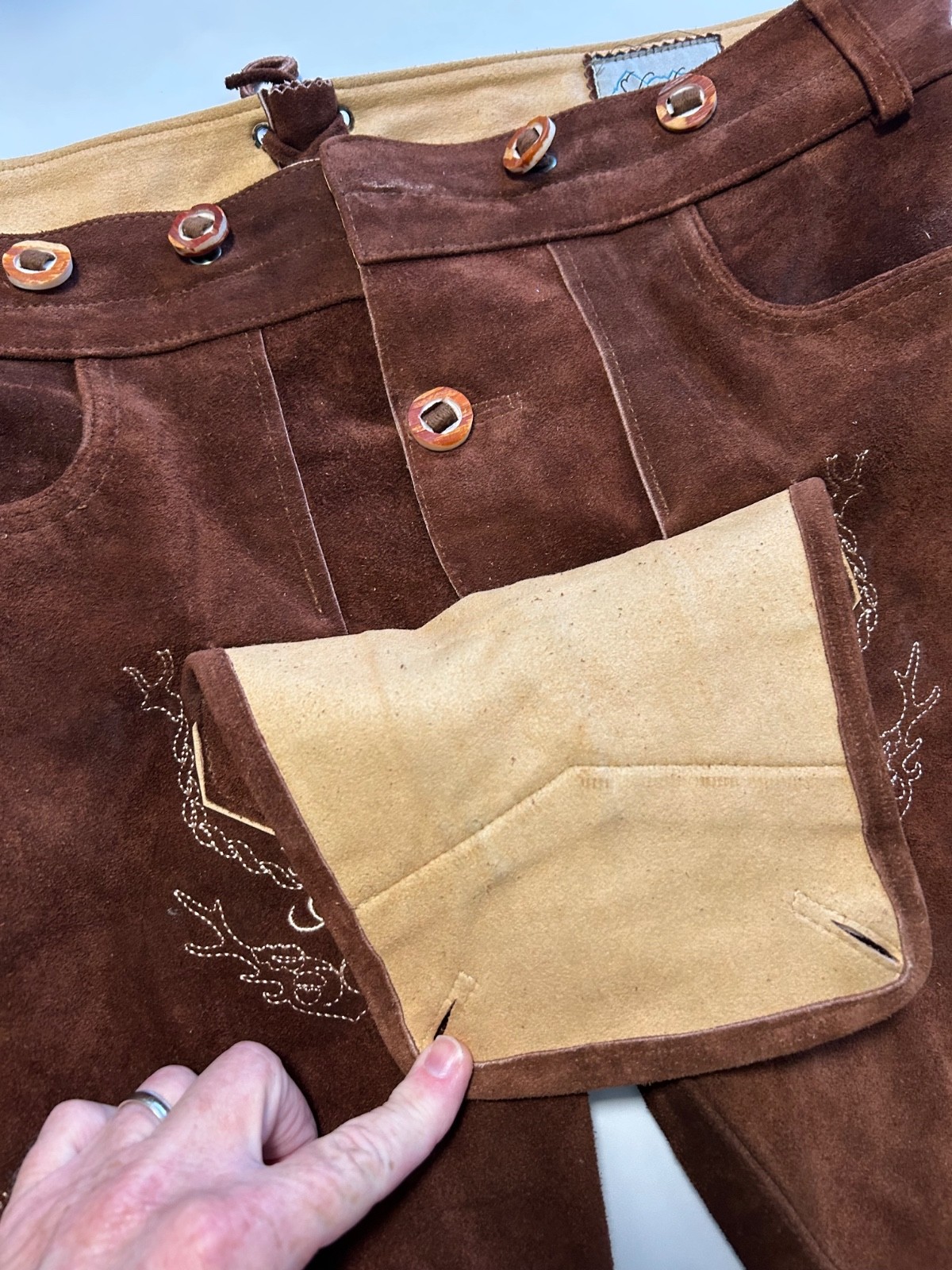 Schoneberger EUC brown suede Bavarian Oktoberfest lederhosen shorts 38