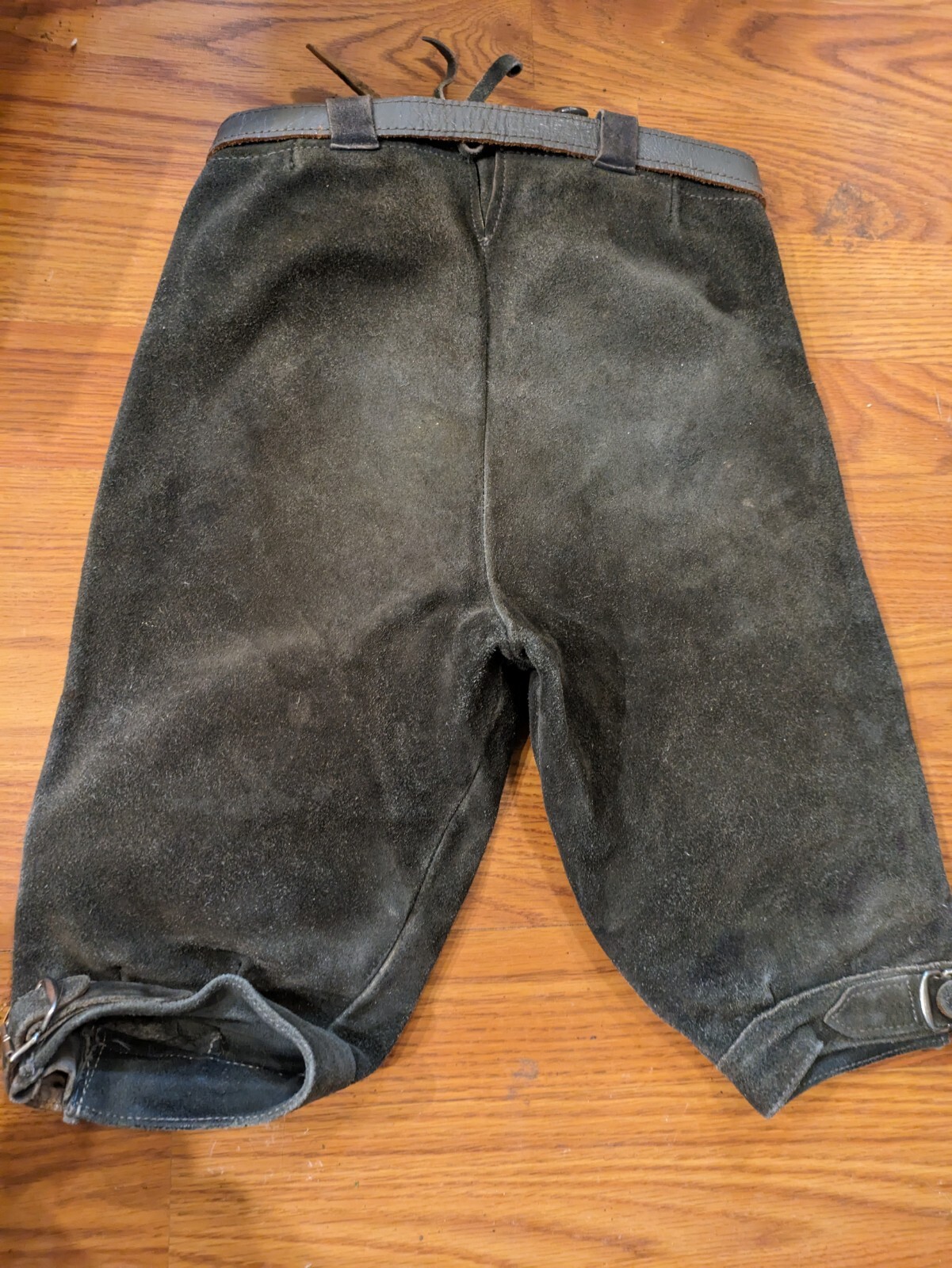 Vintage Gray leather suede lederhosen, shorts, size , 21″ waist