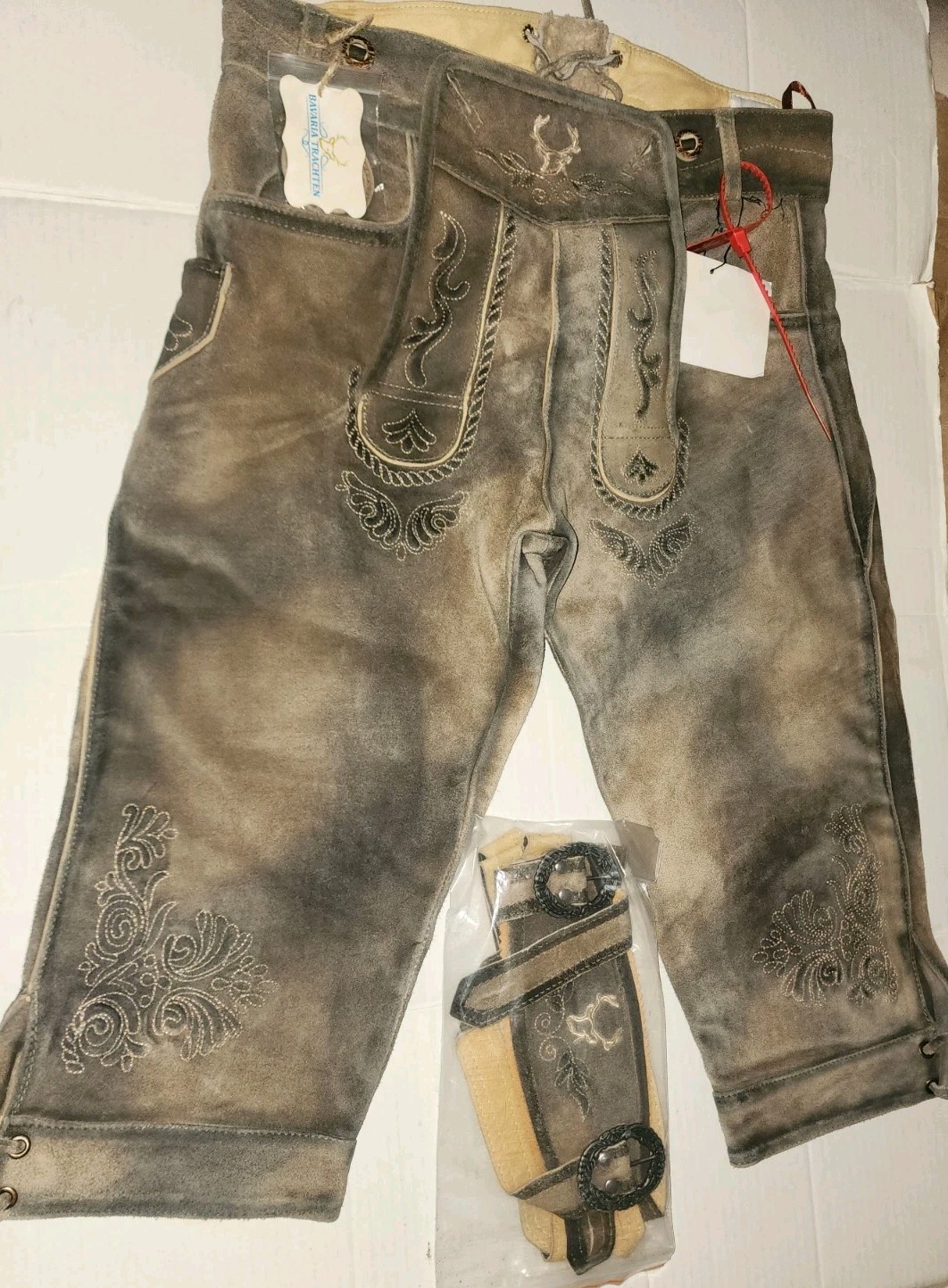 NEW Bavaria Trachten Lederhosen Size: 28