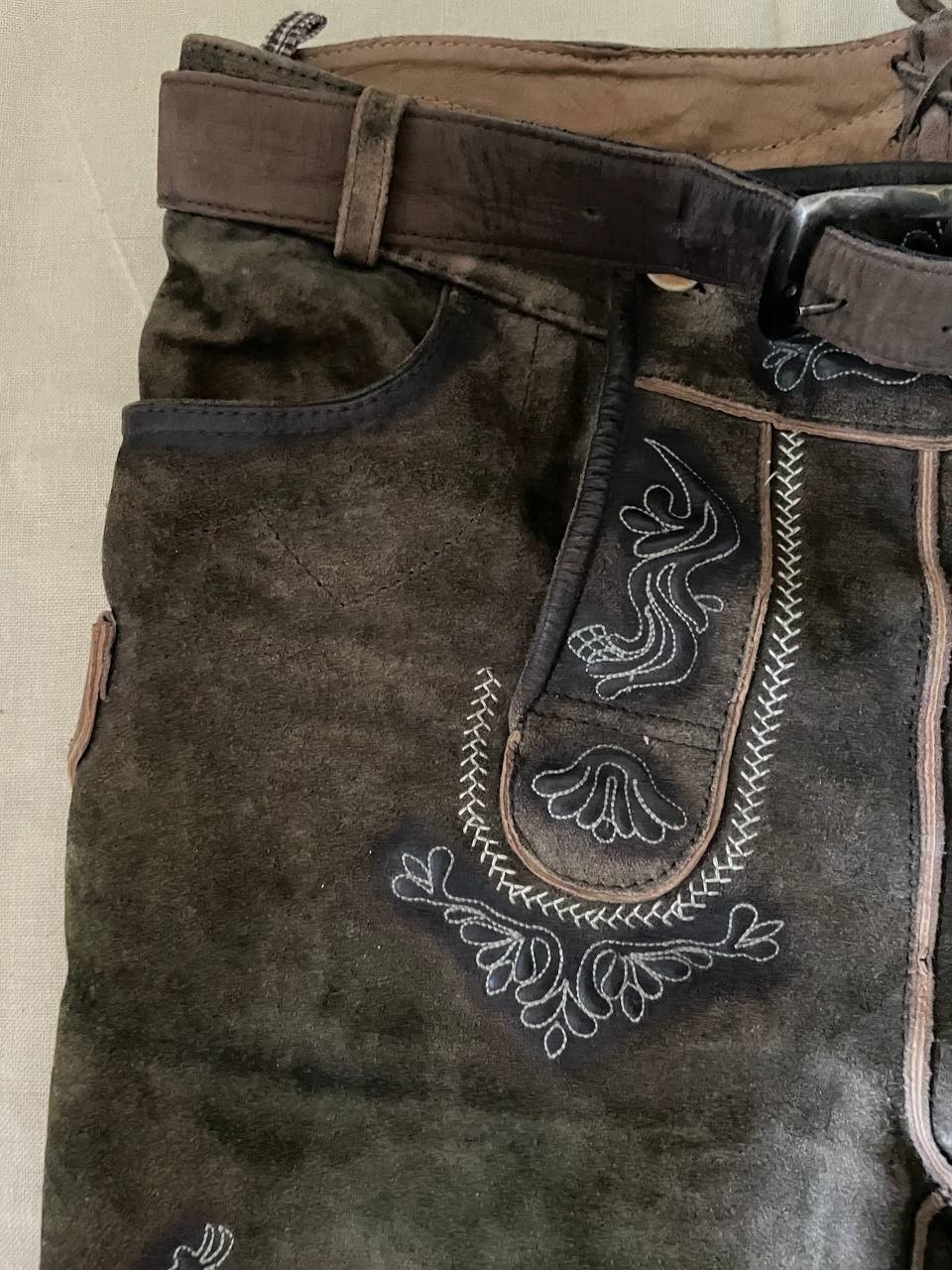 Men’s Leather Lederhosen Brown Embroidered Oktoberfest Shorts