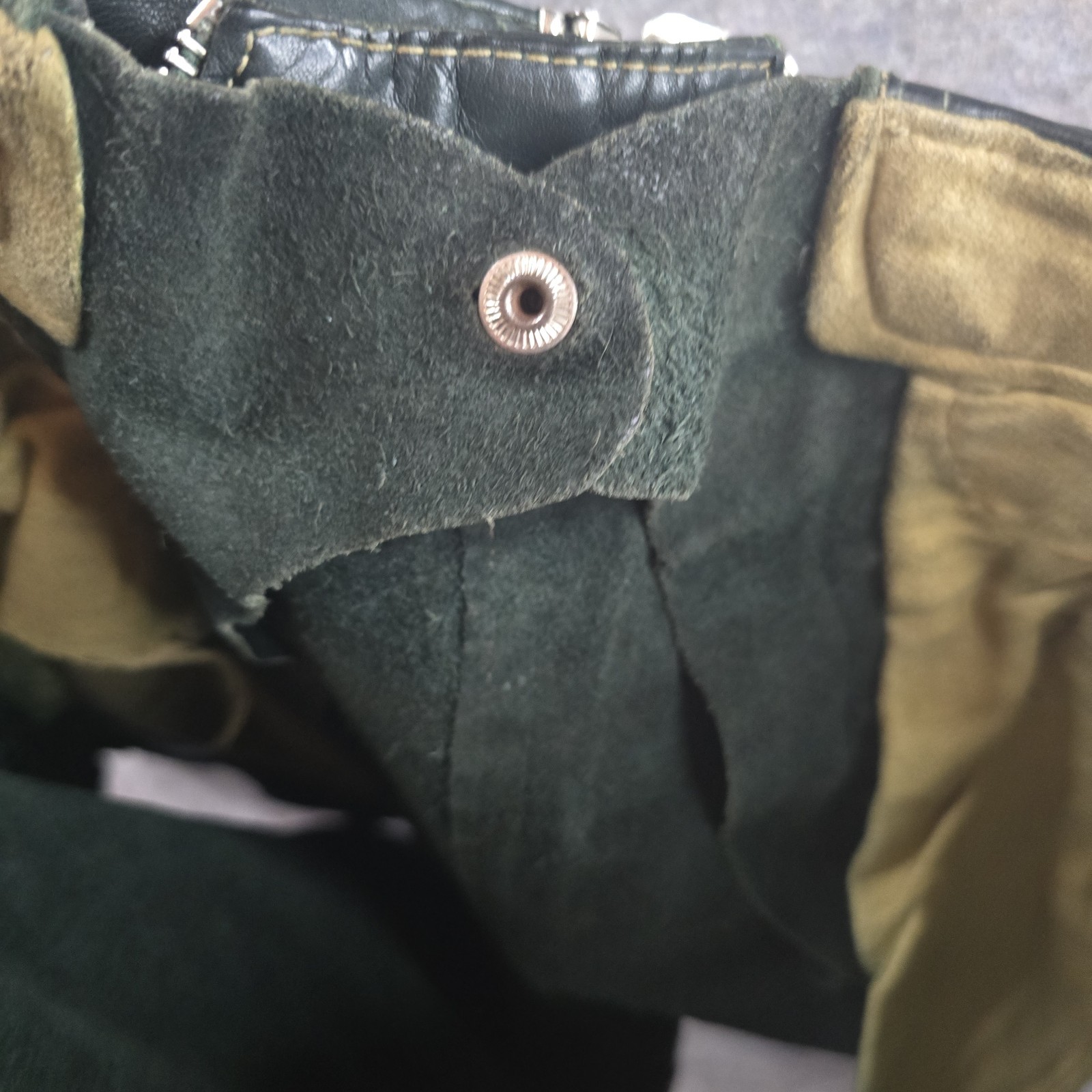 Vintage German Austrian Lederhosen Green Leather Shorts Oktoberfest Womens Sz 31