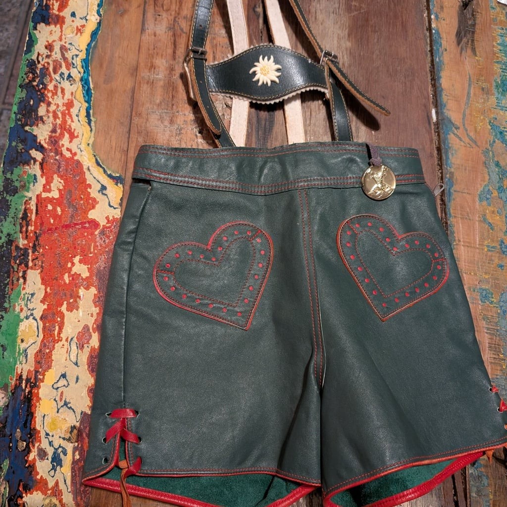 Bergfreund Vintage German Leather Lederhosen Toddler Girls Hearts size 3 EUC