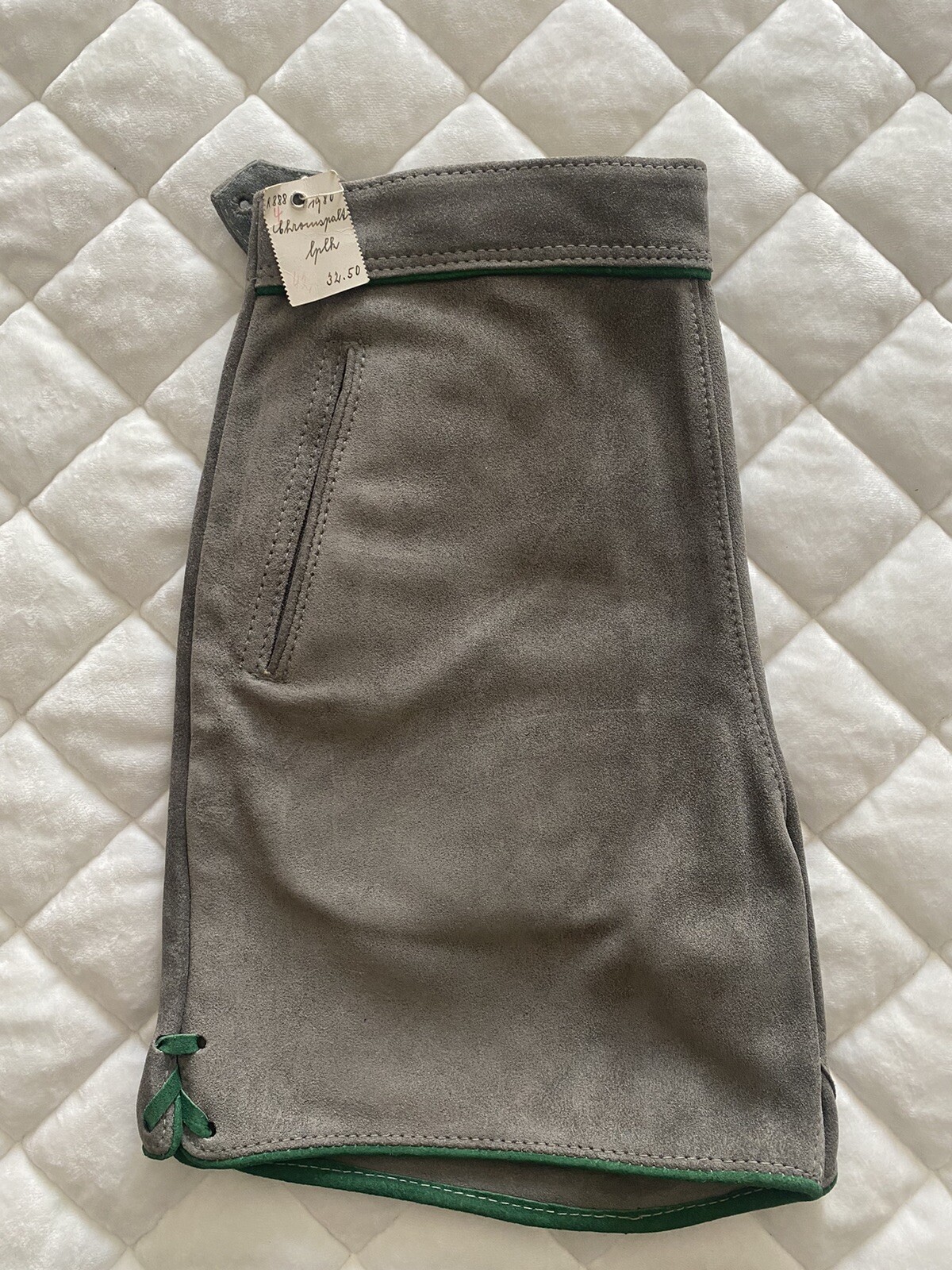 Vintage NWT Lederhosen Gray Suede Shorts German Oktoberfest Small 26” Sporthaus