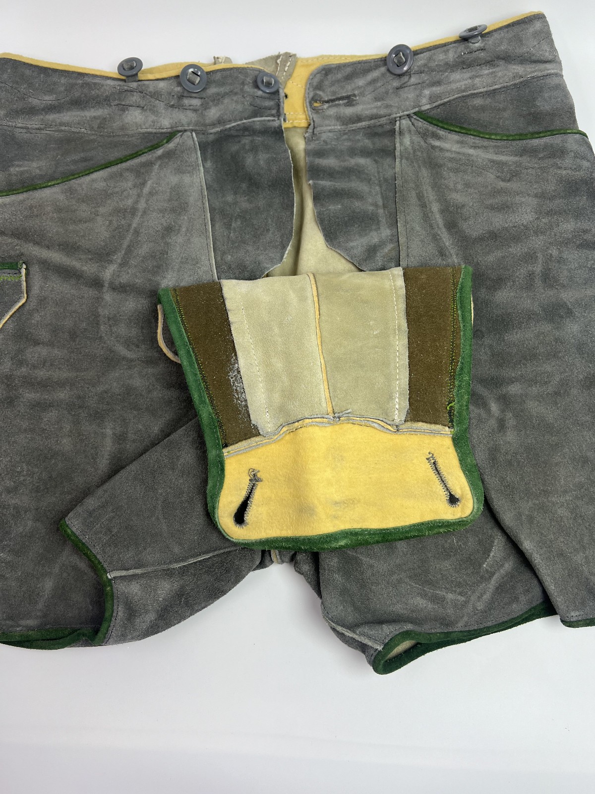 Lederhosen Oktoberfest Suede Leather Gray Shorts Green Trim No Size Tag