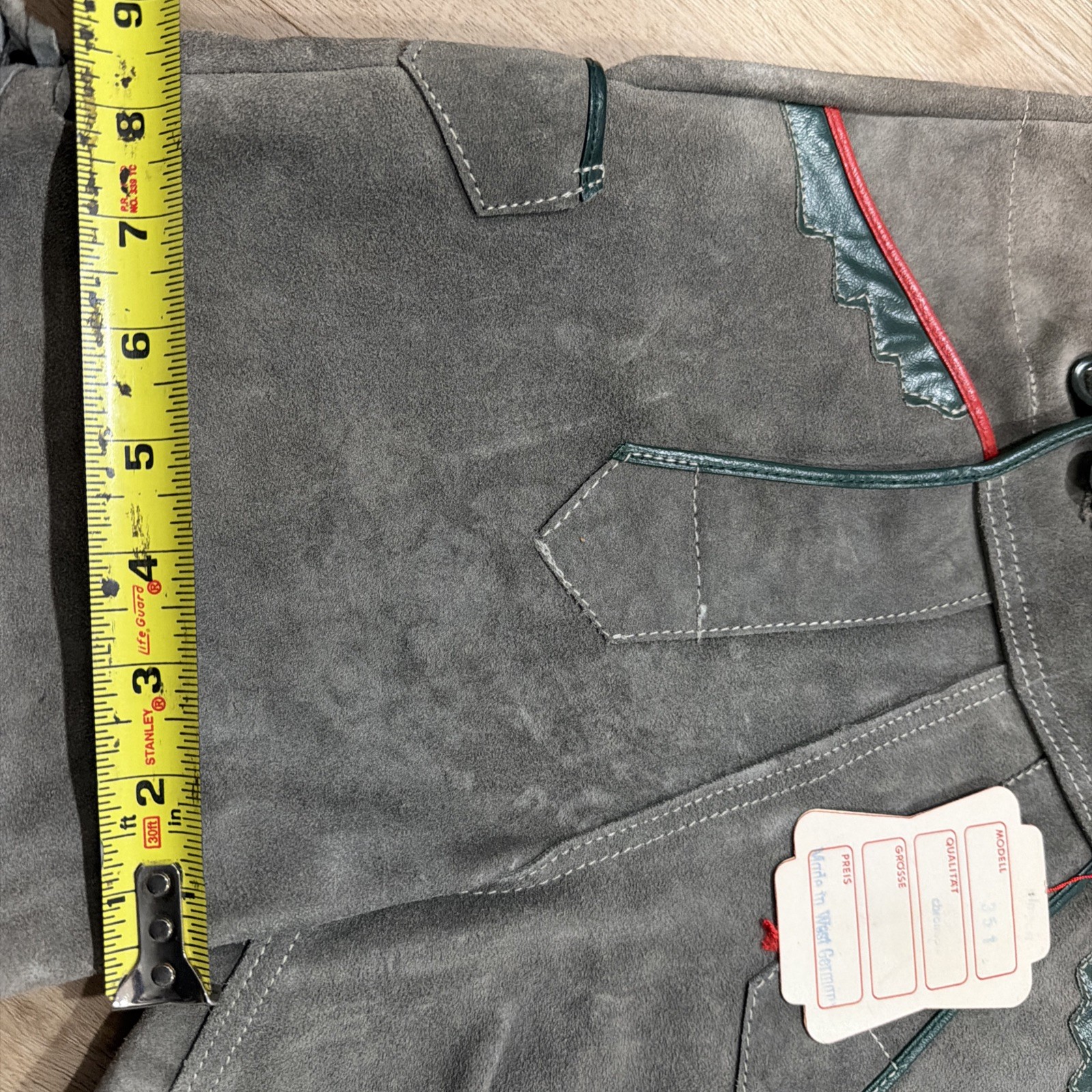 VINTAGE GERMAN LEDERHOSEN GRAY SUEDE LEATHER OKTOBERFEST FESTIVAL Women Men??