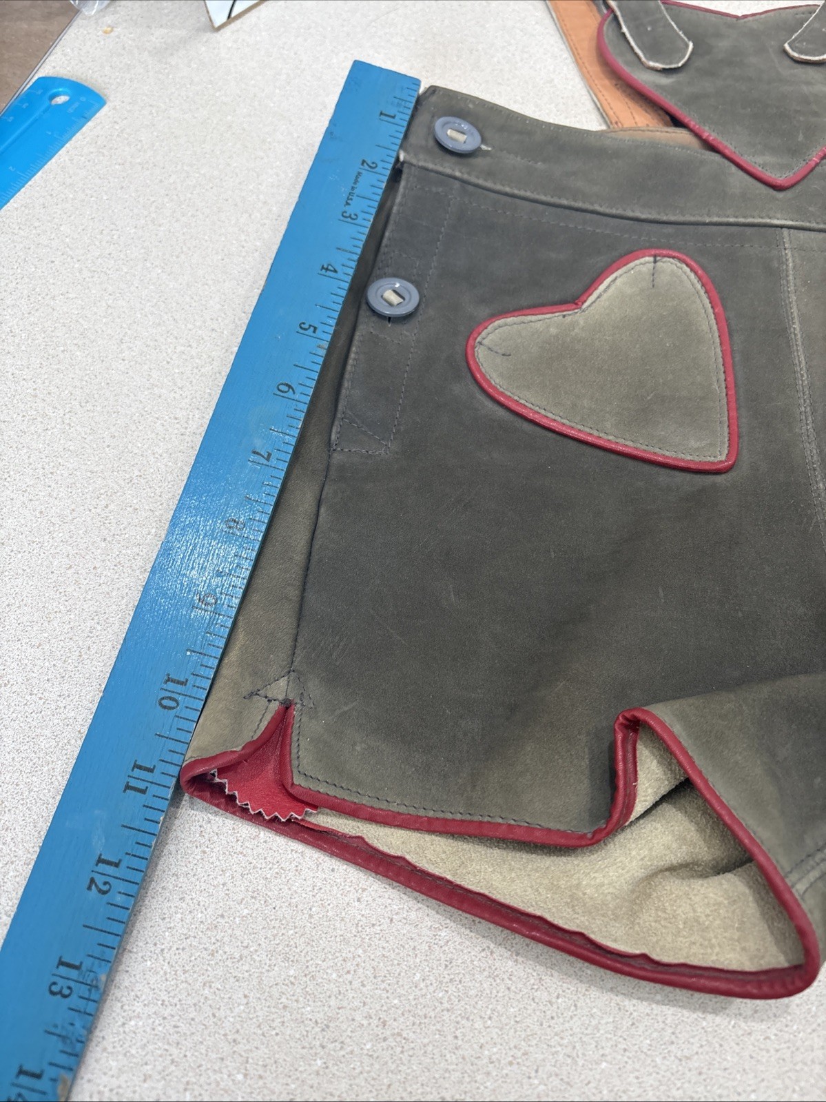 Vintage Lederhosen Childrens Kids Green Suede Heart Leather Shorts Suspender 22”