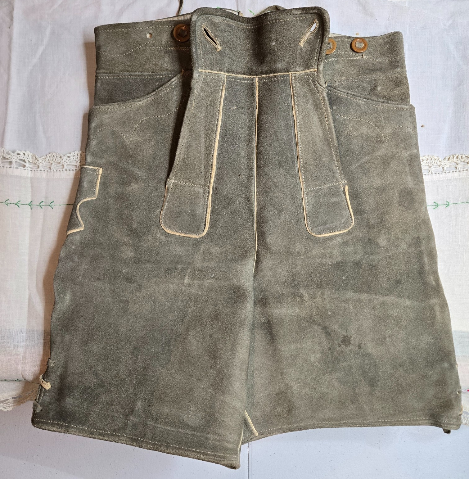 Lederhosen, thick leather material, Authentic
