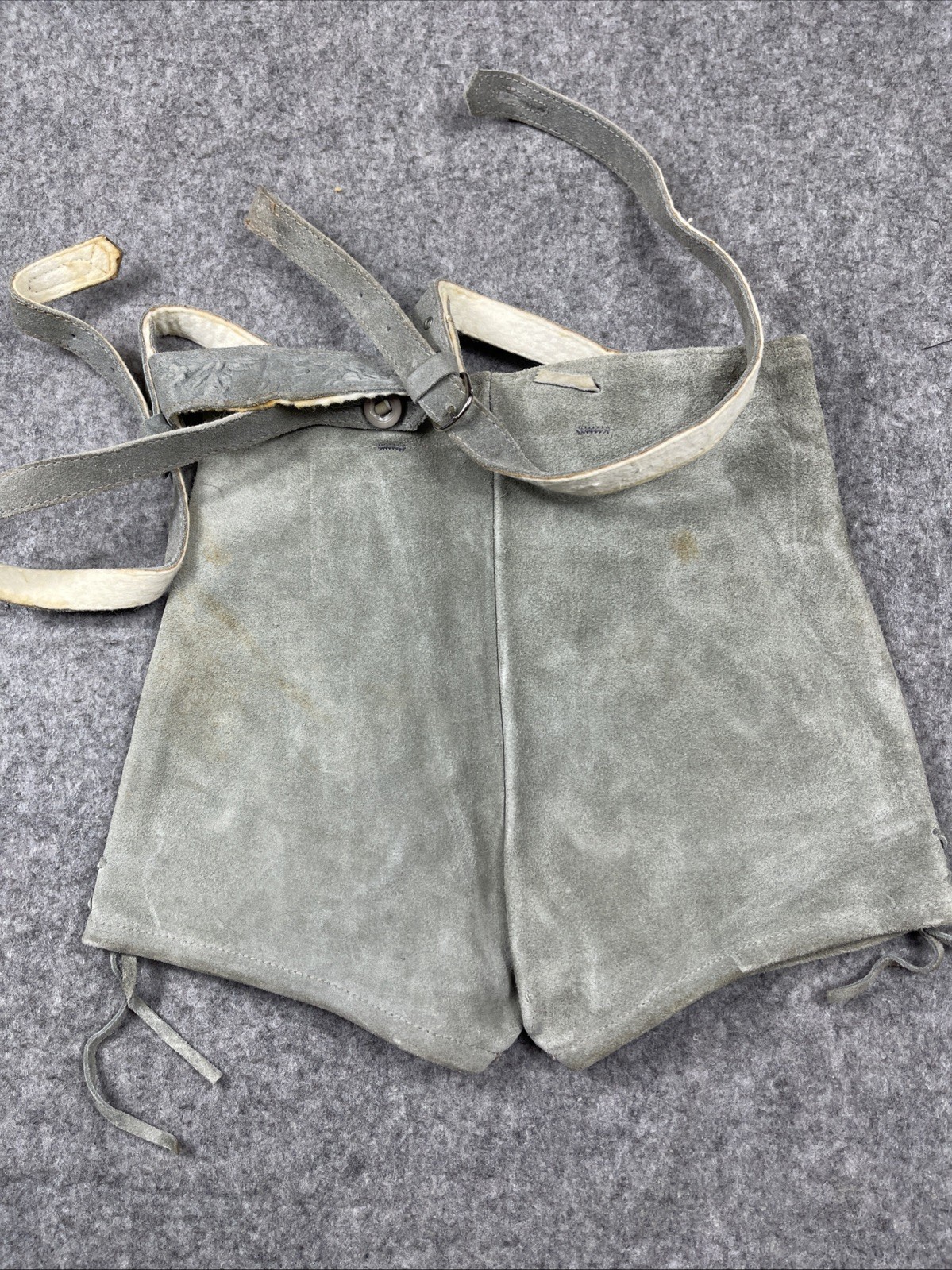 Vintage Lederhosen Authentic Suede Leather German Shorts Youth 4 Child 20″ waist