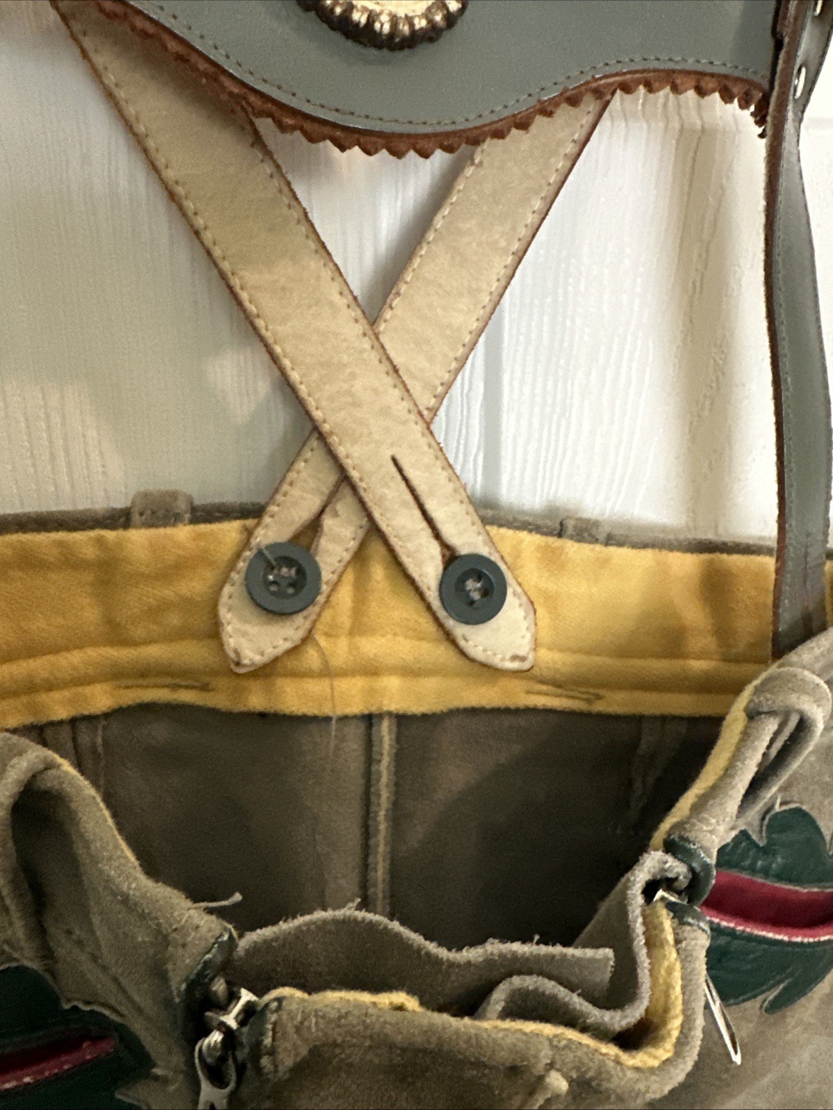 VTG Lederhosen Germany Suede Leather Shorts Suspenders Oktoberfest Child Size