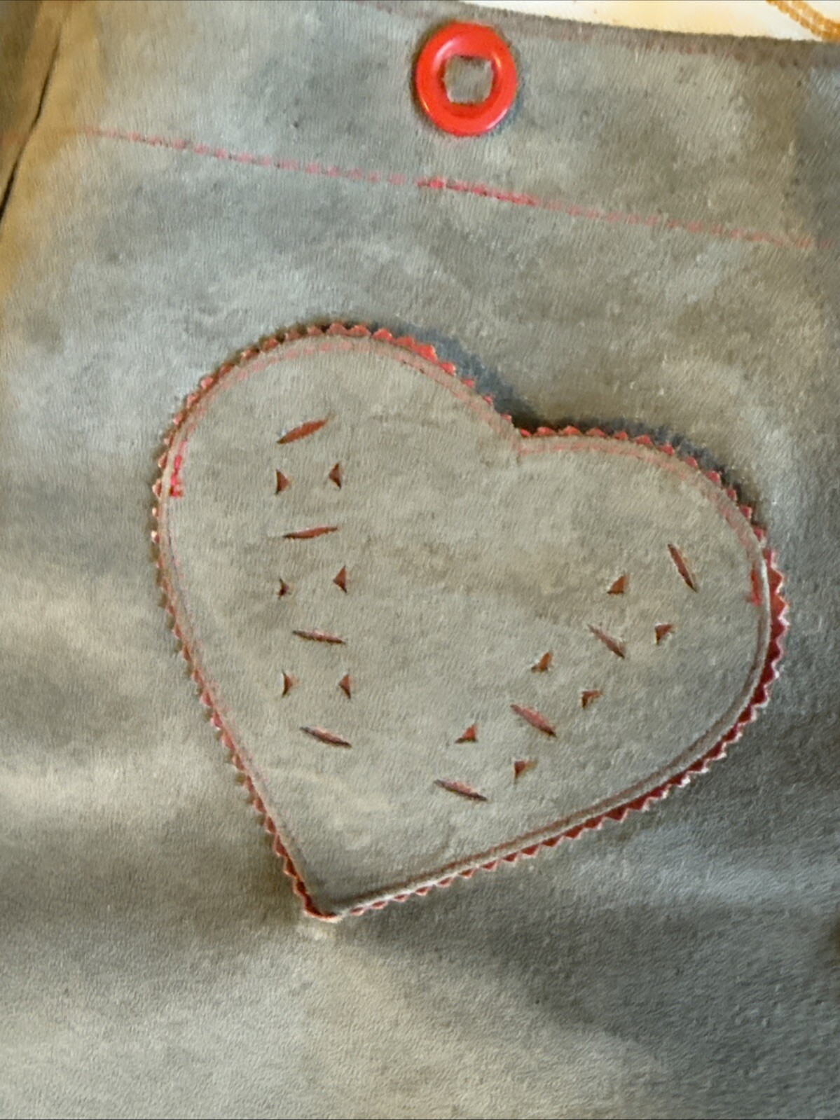 VTG Lederhosen Bavarian Trachten Boys Leather Shorts Pants 30” Heart Oktoberfest