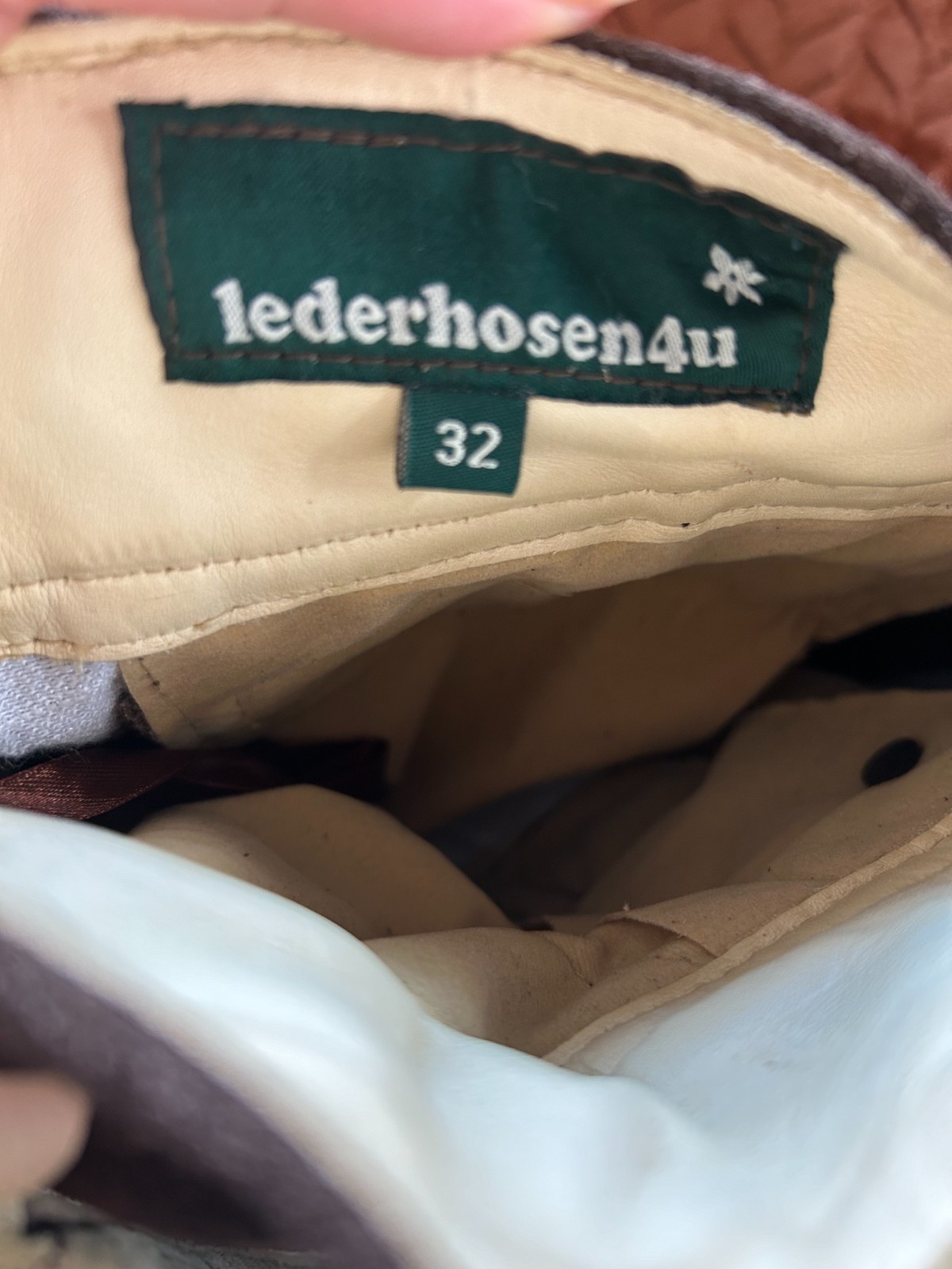 German Oktoberfest men size 32 brand Lederhosen4U genuine leather shorts