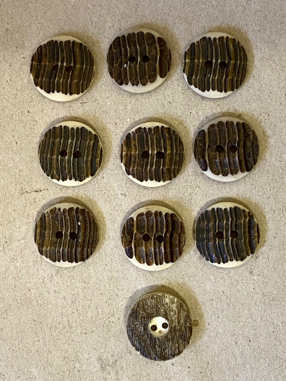 Vintage 10 Stag Horn Buttons / Costume / Costume Buttons