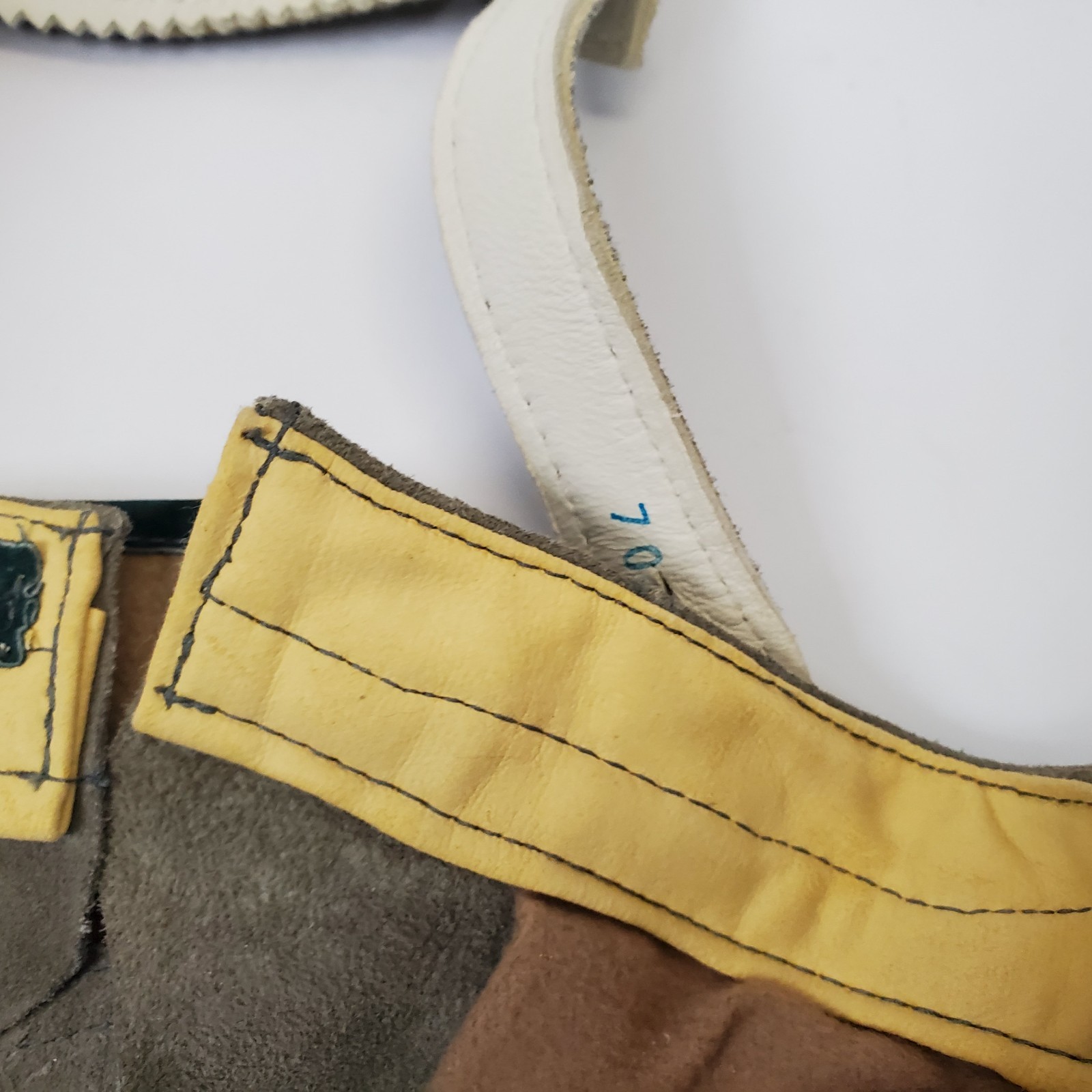 VTG German Lederhosen Child Suede Embroidered Tracht Oktoberfest 2T 4T