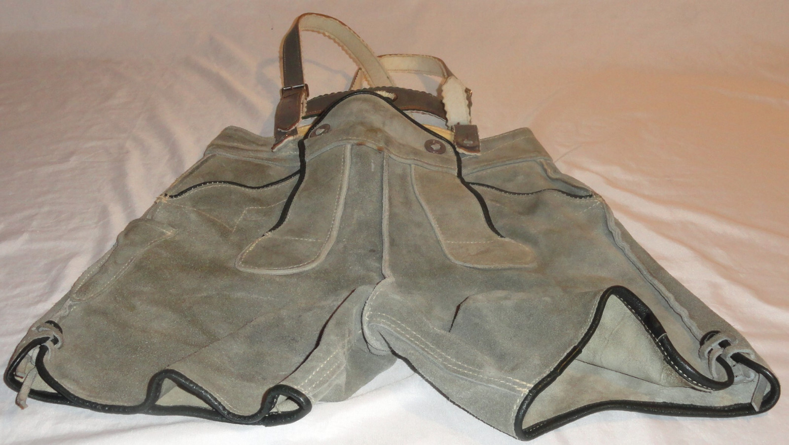 Vintage Raka German Size 10 Small Leather Suede Lederhosen Shorts & Suspenders