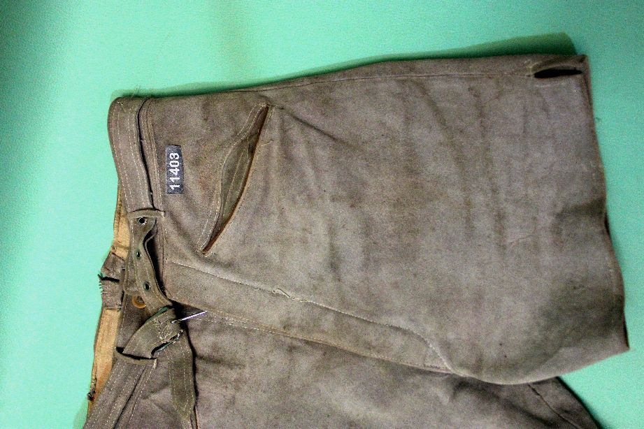 Traditional rough leather trousers short rustic approx 44 (w30) grey alpine festival