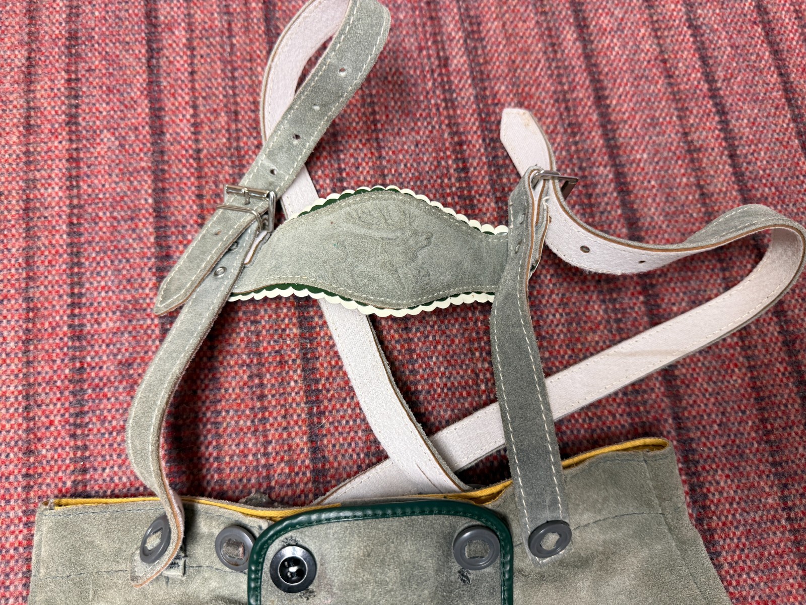 TODDLERS VINTAGE BROWN LEATHER SUEDE GERMAN LEDERHOSEN BIBS