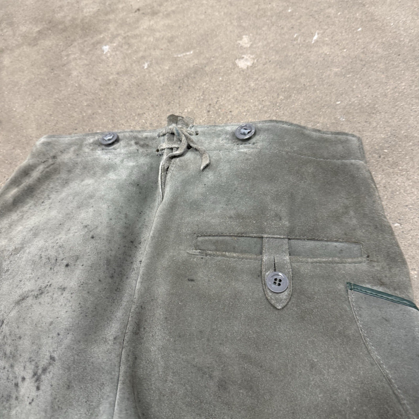 Vintage Lederhosen Leather German Bib Germany Suede Shorts Green Heavy Riding 30