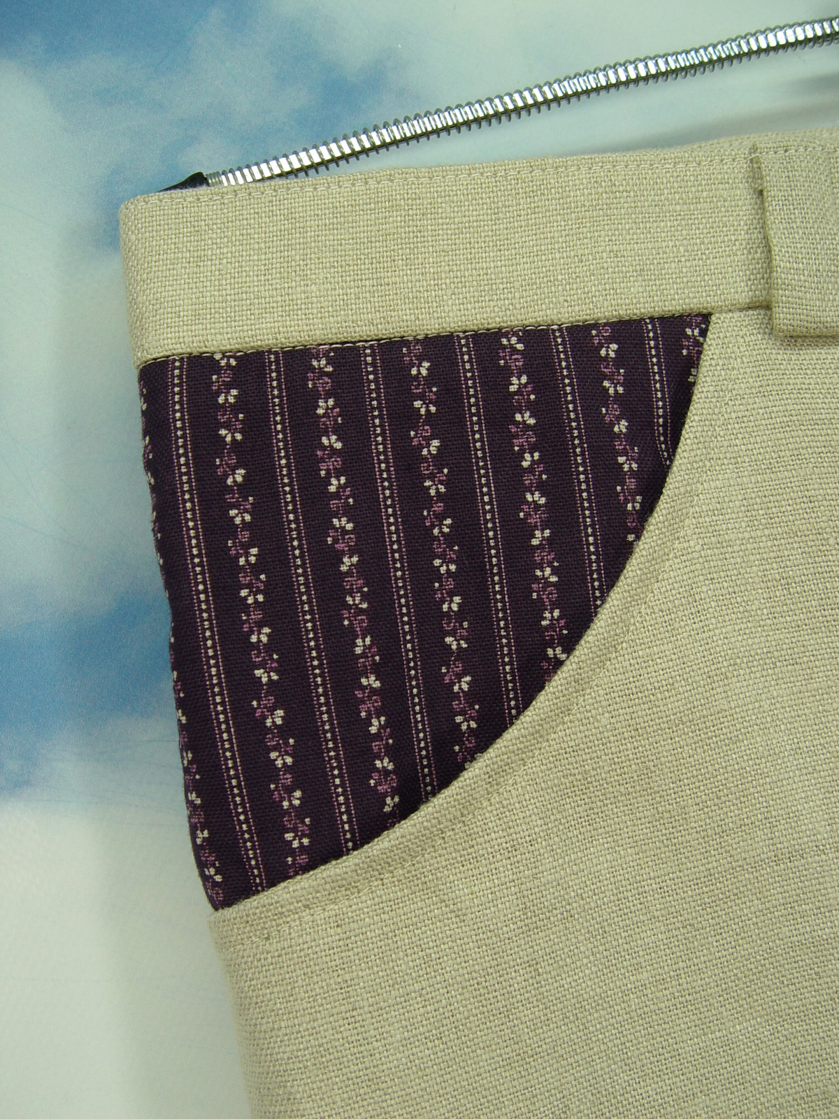 Upcycled men’s linen shorts with lilac pockets short pants UCS004 size 52
