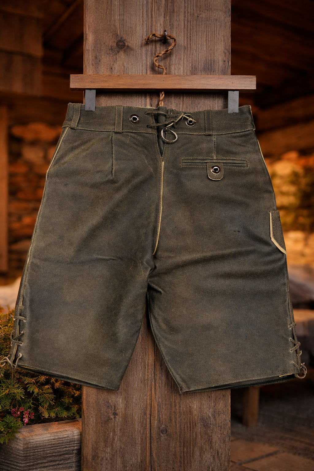 Olive Green Lederhosen for Men – Embroidered Oktoberfest Bavarian Shorts