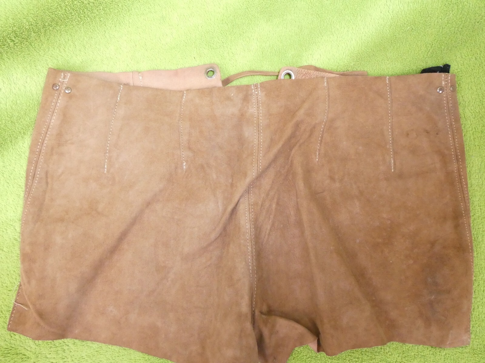 Vintage Ladies Short Leather Trousers No.20