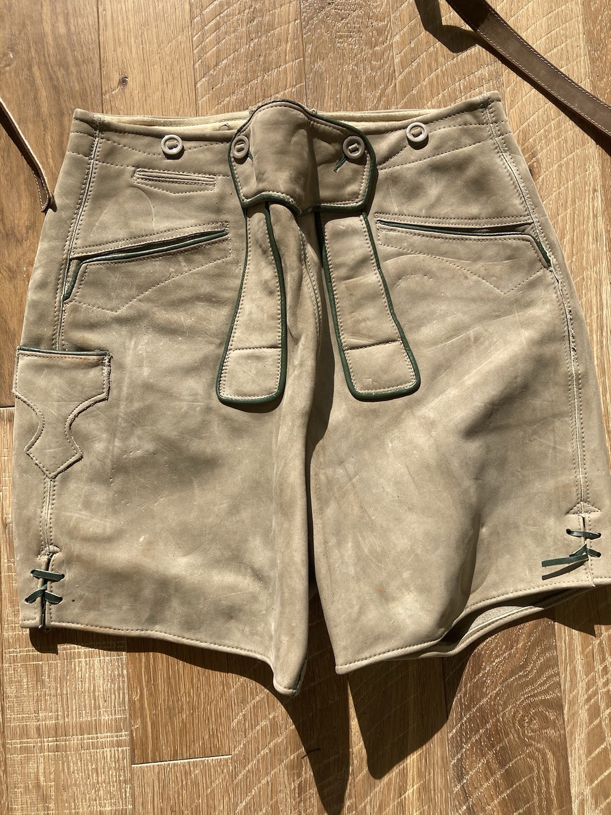 Authentic German Bavarian Leather Lederhosen w/ Suspenders Oktoberfest Sz 46