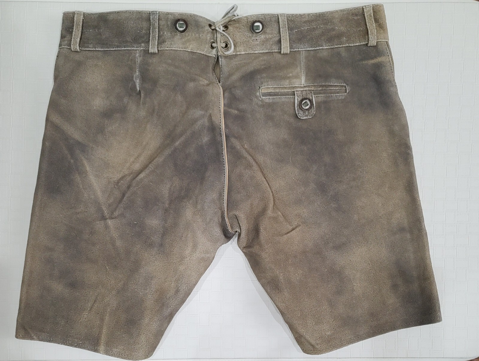 Schöneberger Men’s Bavarian Lederhosen Brown – Oktoberfest Leather Trousers 42R