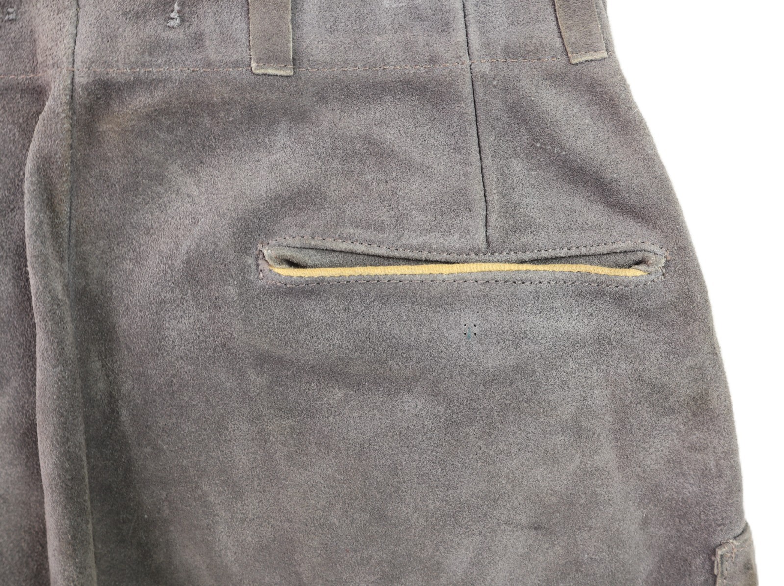 Bergfreund US Men’s 44 US 30 Gray Suede Leather Lederhosen Bavarian Shorts