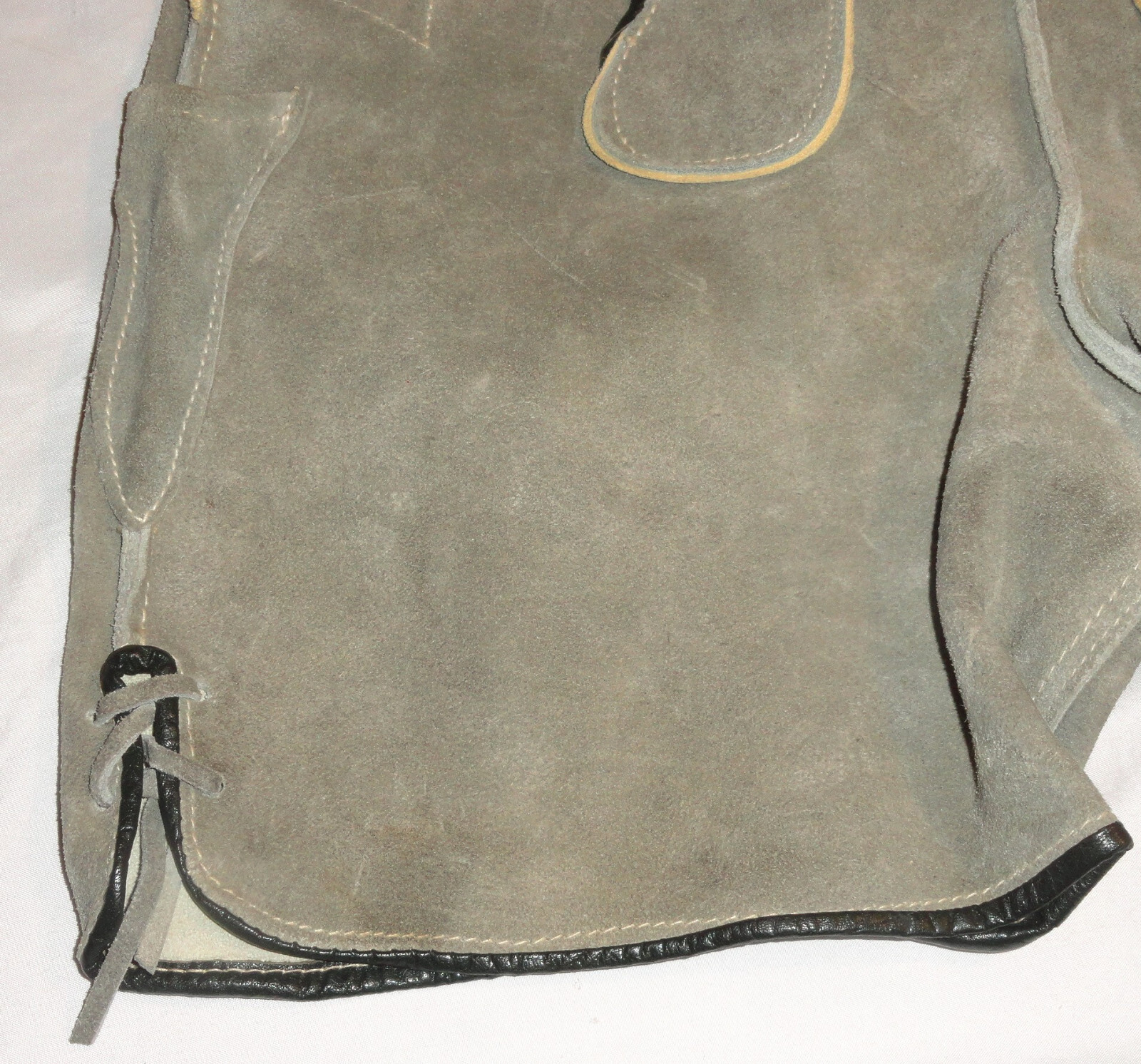 Vintage Raka German Size 12 Small Leather Suede Lederhosen Shorts & Suspenders