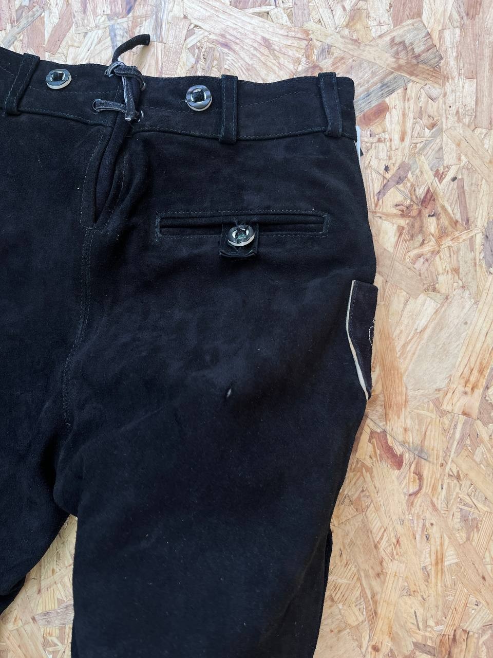 TR Martha Genuine Suede Leather Lederhosen Shorts Black Embroidered NWT Size 48