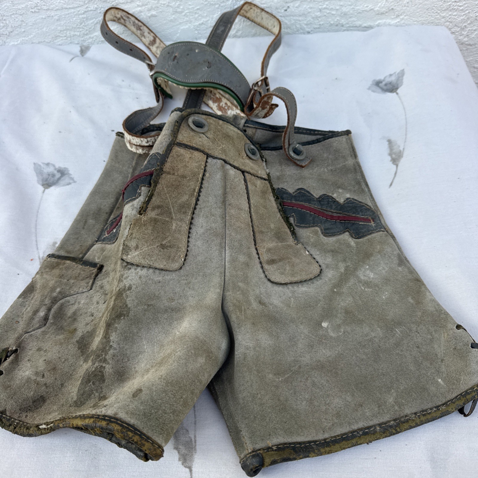 Vintage Authentic German Lederhosen (Small Child size)
