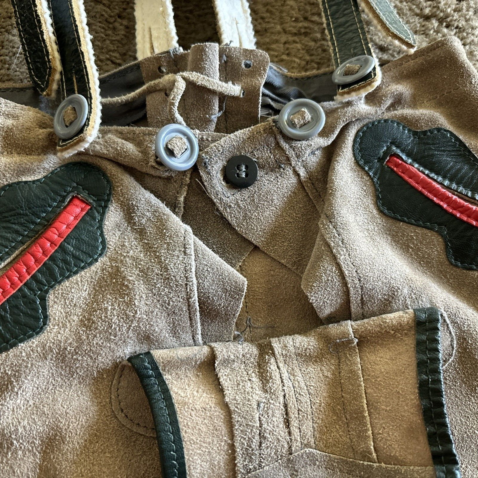 VTG German Lederhosen Child Shorts Suspender authentic Suede Leather Oktoberfest