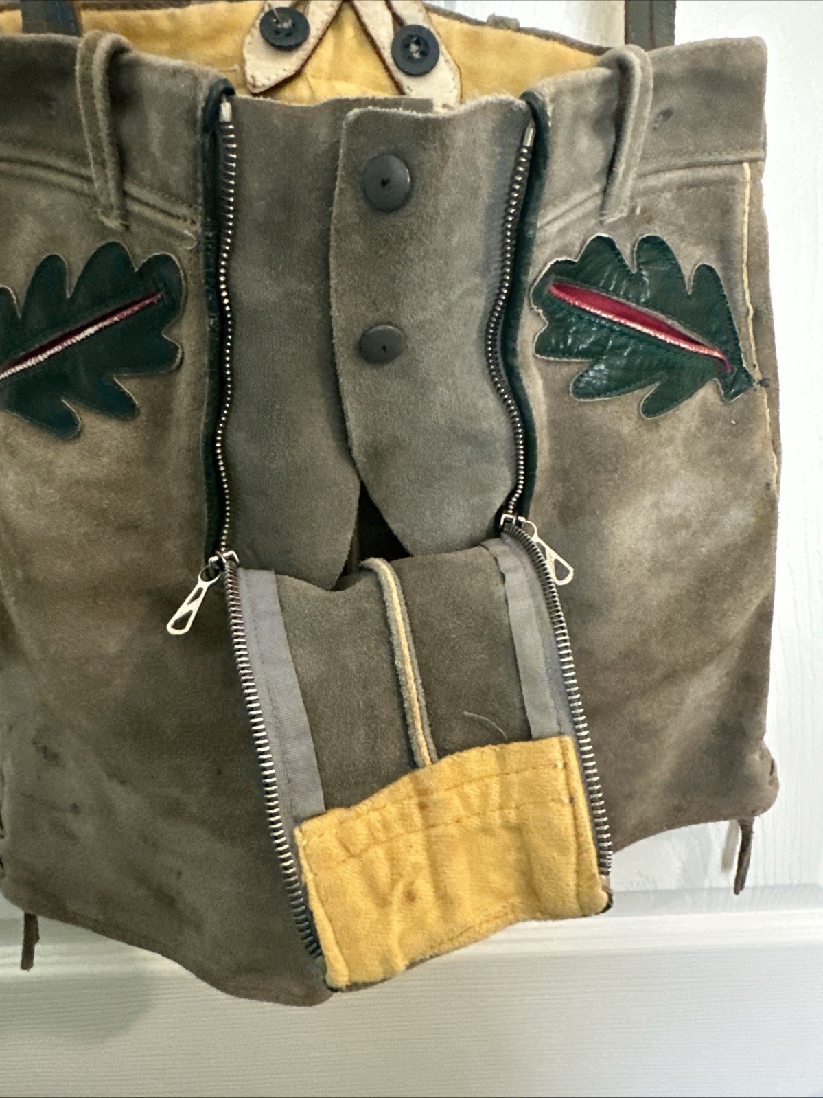 VTG Lederhosen Germany Suede Leather Shorts Suspenders Oktoberfest Child Size