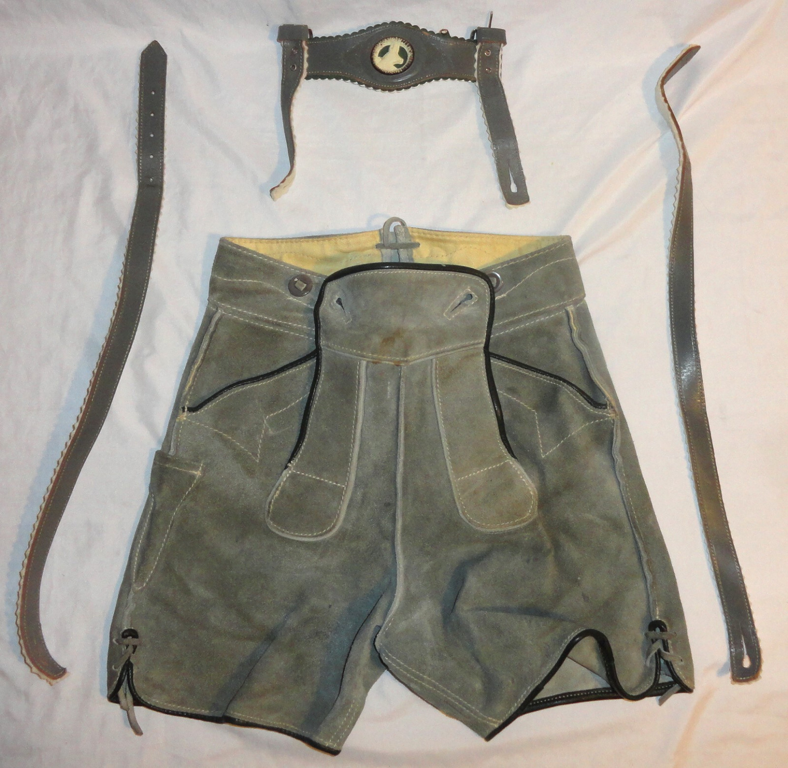 Vintage Raka German Size 10 Small Leather Suede Lederhosen Shorts & Suspenders