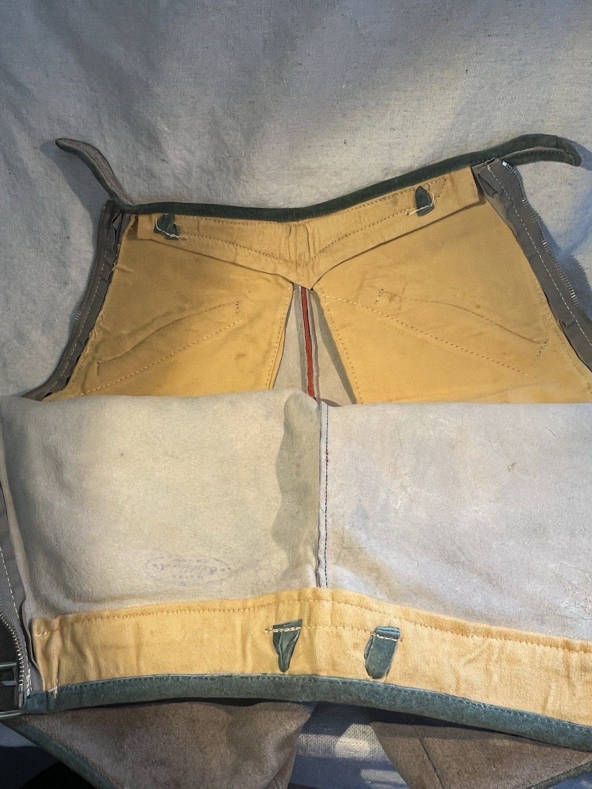 Vintage German Lederhosen Suede Leather Shorts Oktoberfest Size 26
