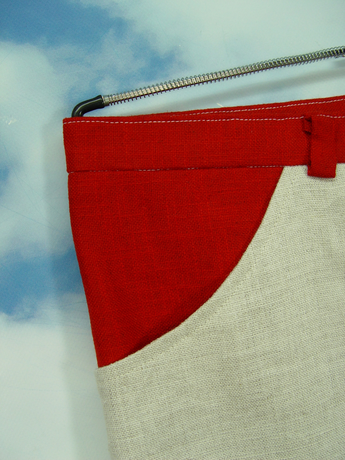 Upcycling Pants Herren Shorts rote Taschen aus Leinen kurze Hose UCS006 Gr.54